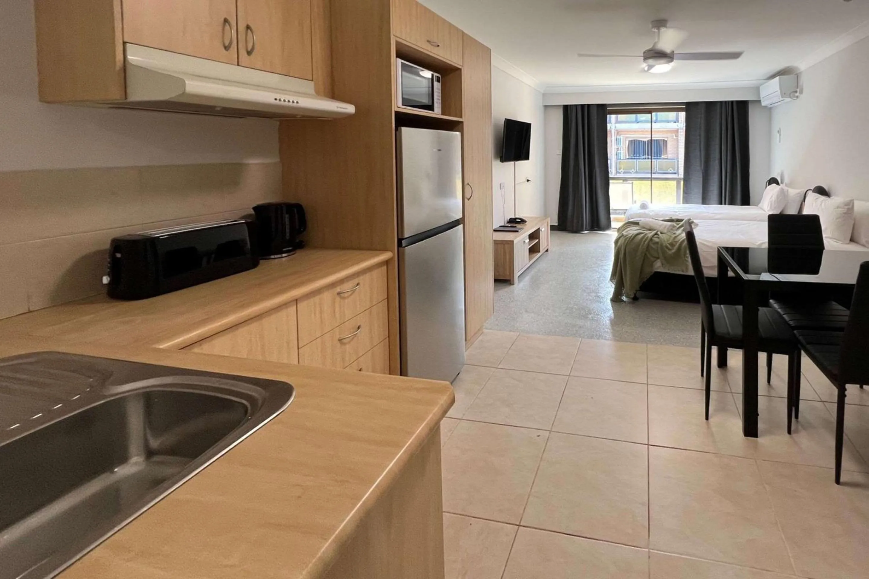 Bedroom in Comfort Inn Centrepoint Motel