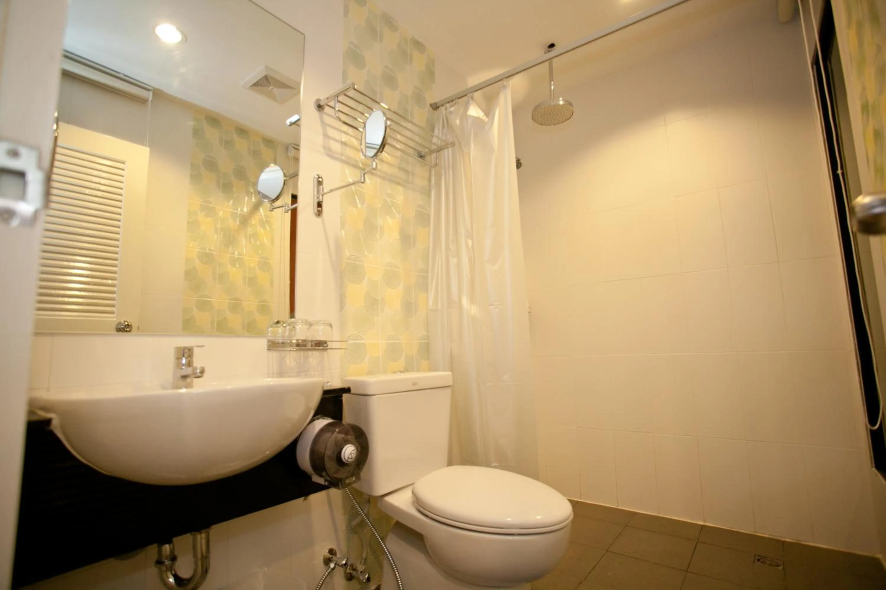 Bathroom in Sea Cono Hotel