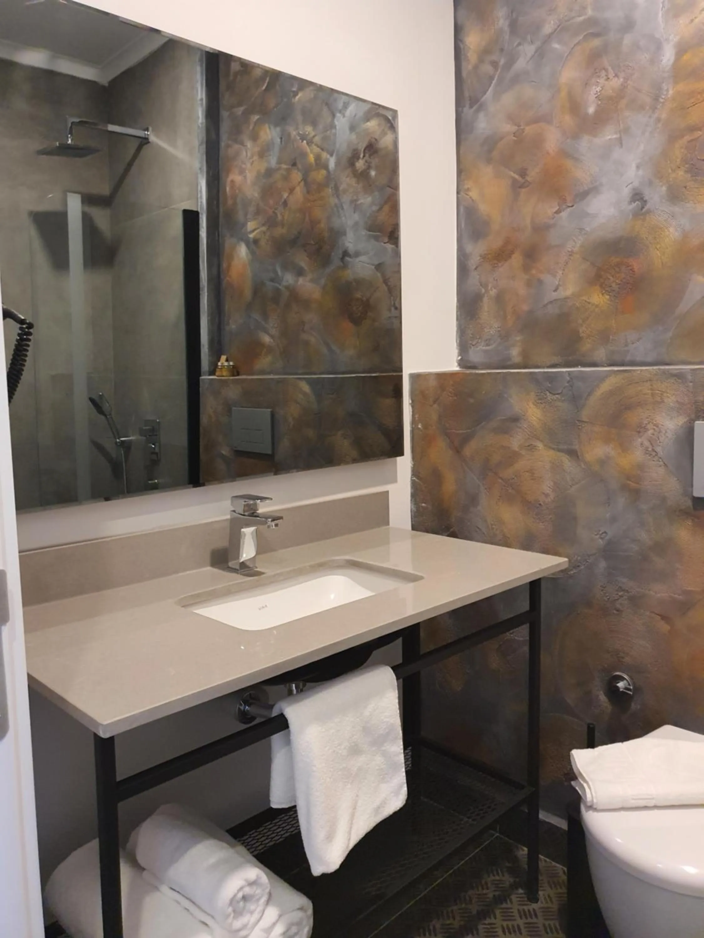 Woynpoint Hotel&Cafe