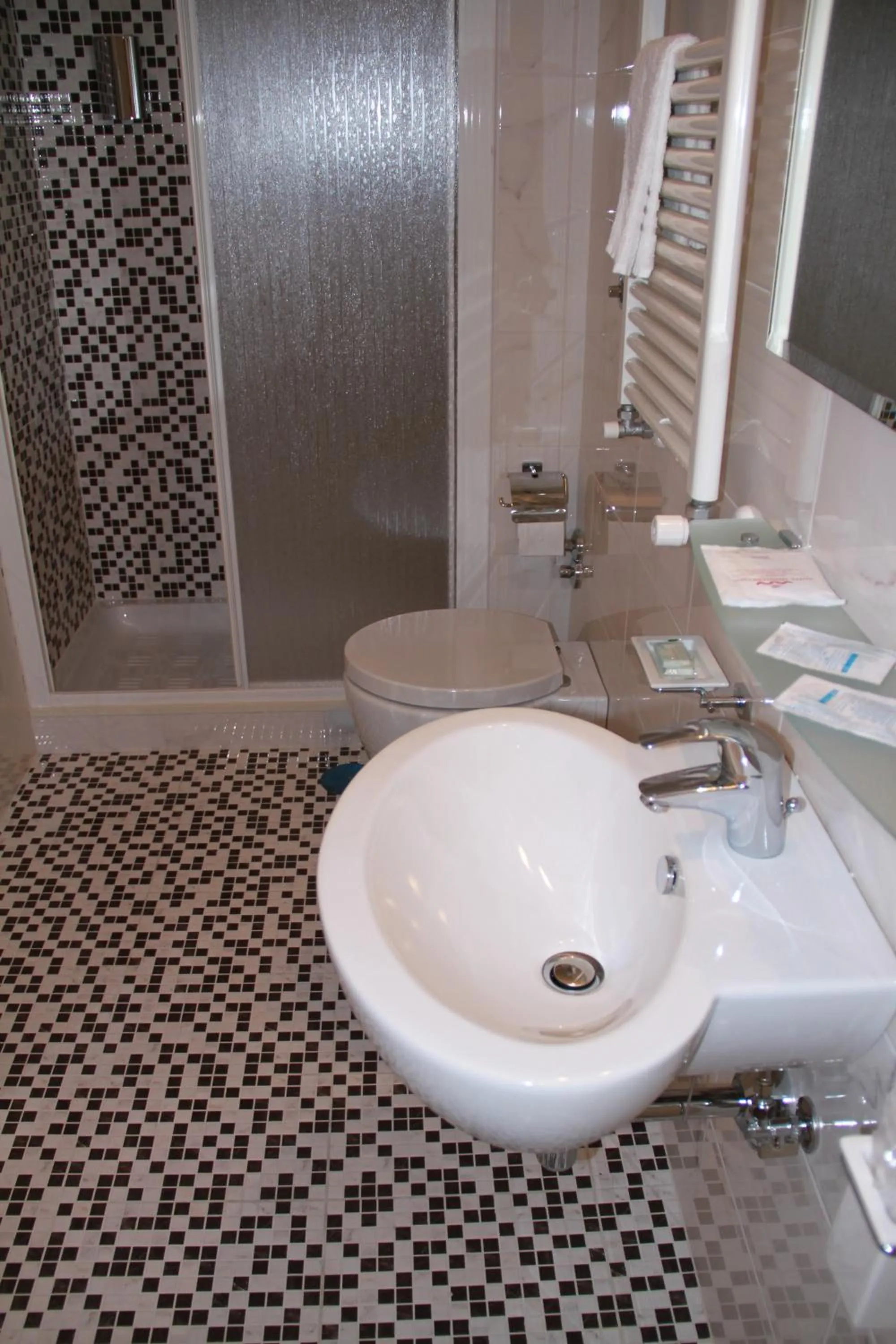 Bathroom in Hotel Mediterraneo