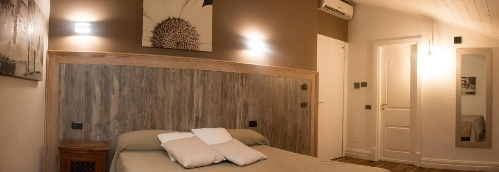 Bed in Hotel Mediterraneo