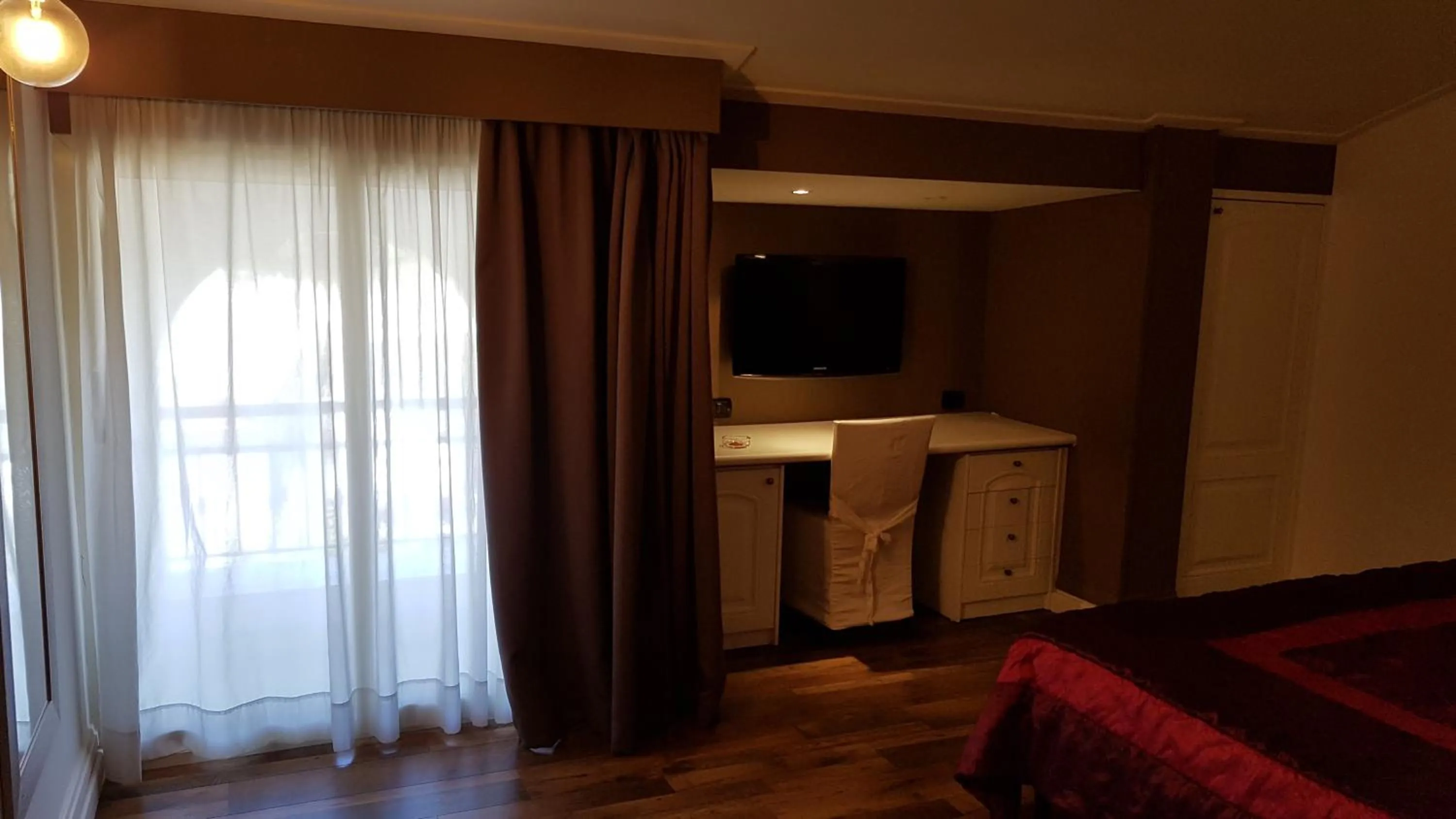 Bedroom in Hotel Mediterraneo