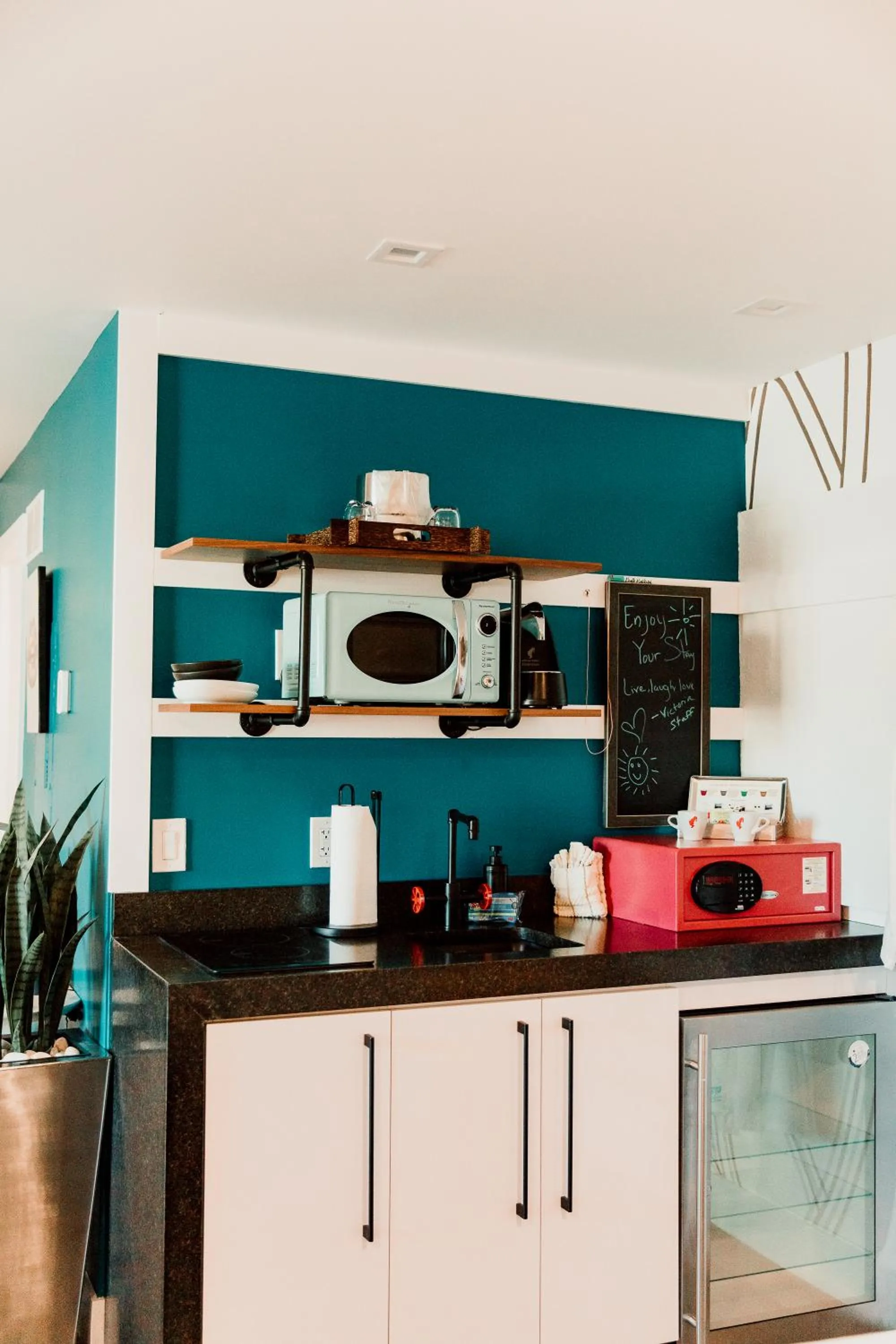 Kitchen or kitchenette in The Saint Hotel