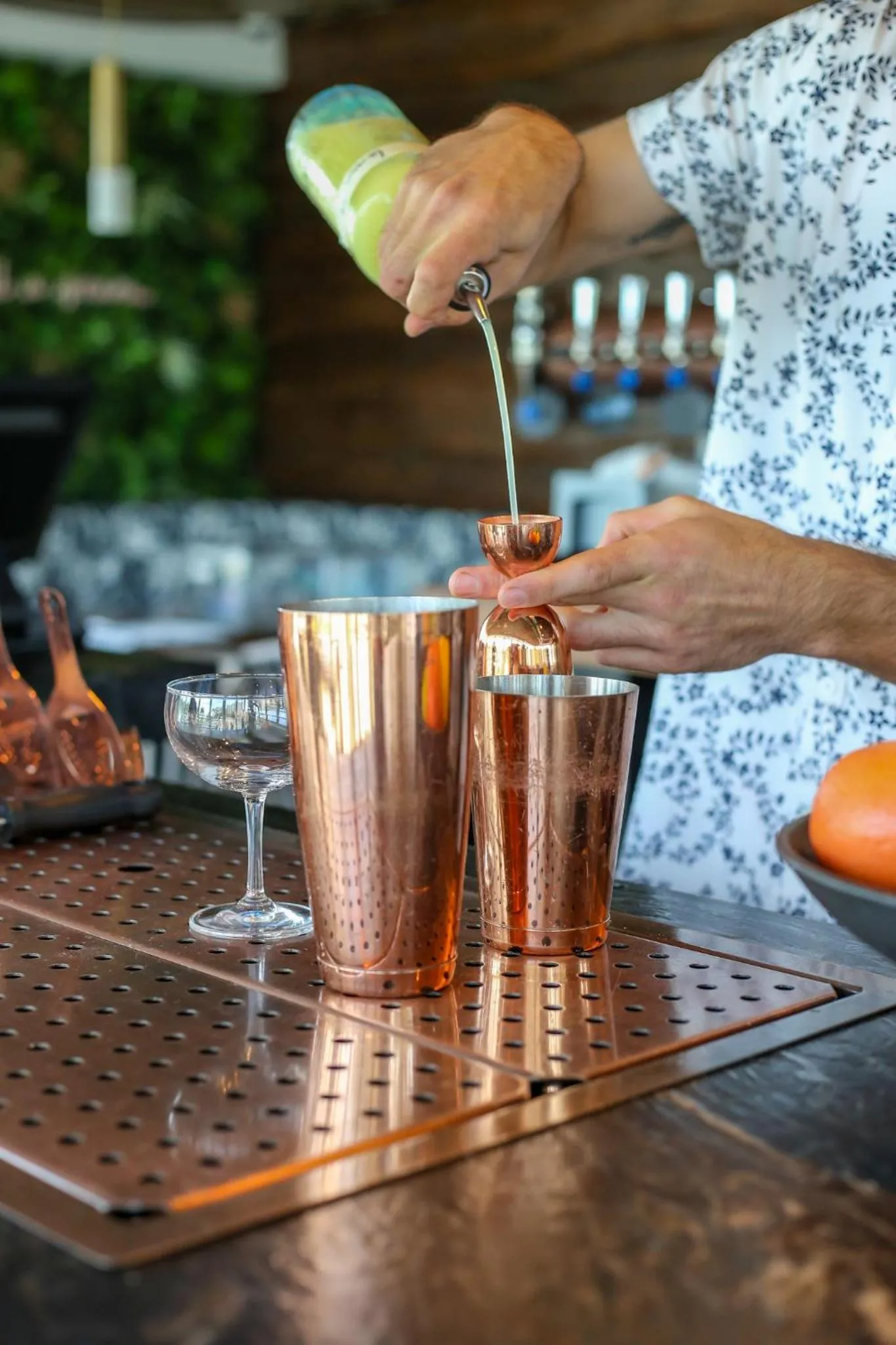 Restaurant/places to eat in The Saint Hotel