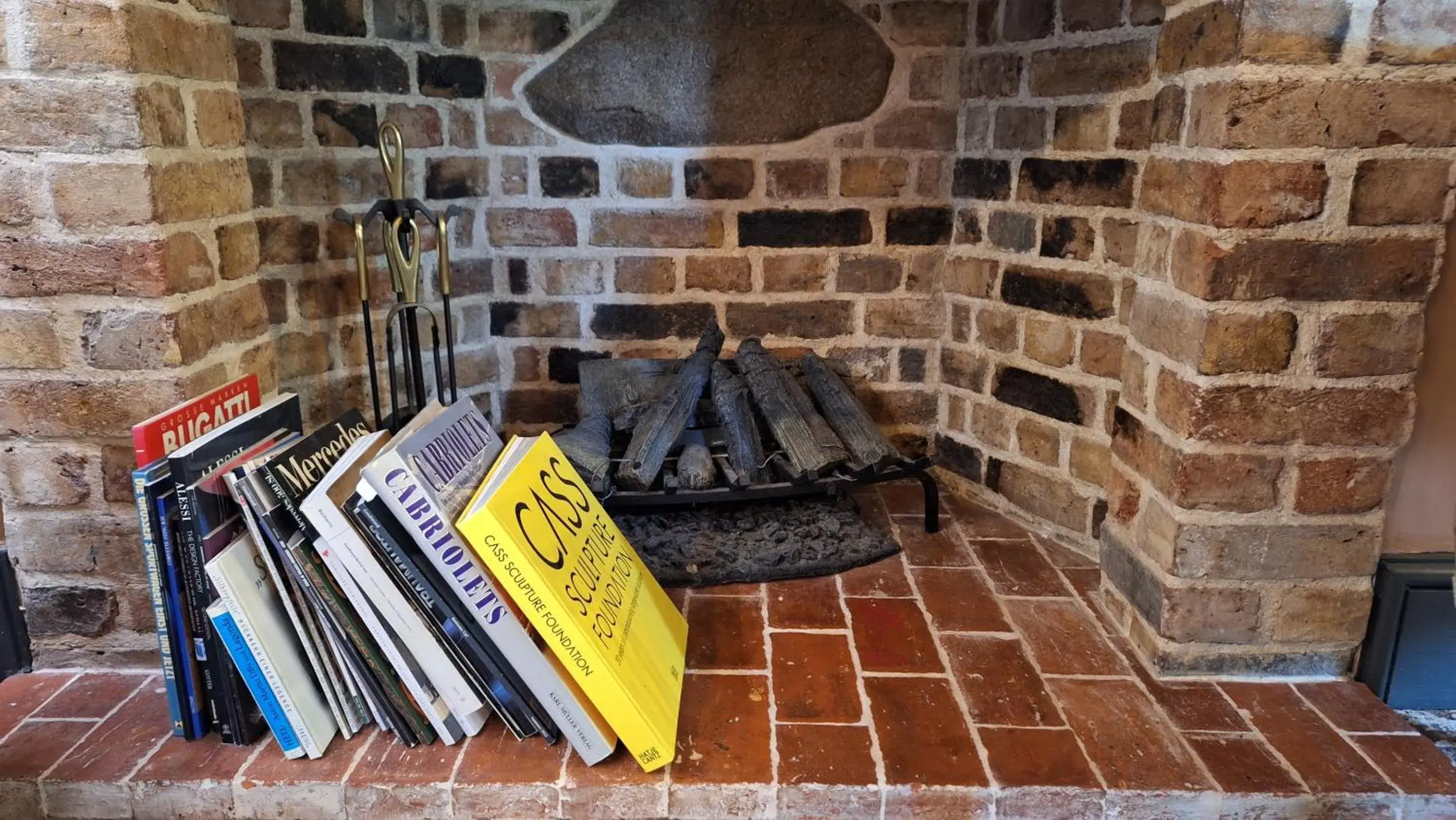 Lounge or bar in East Walls Hotel Lounge or bar in East Walls Hotel