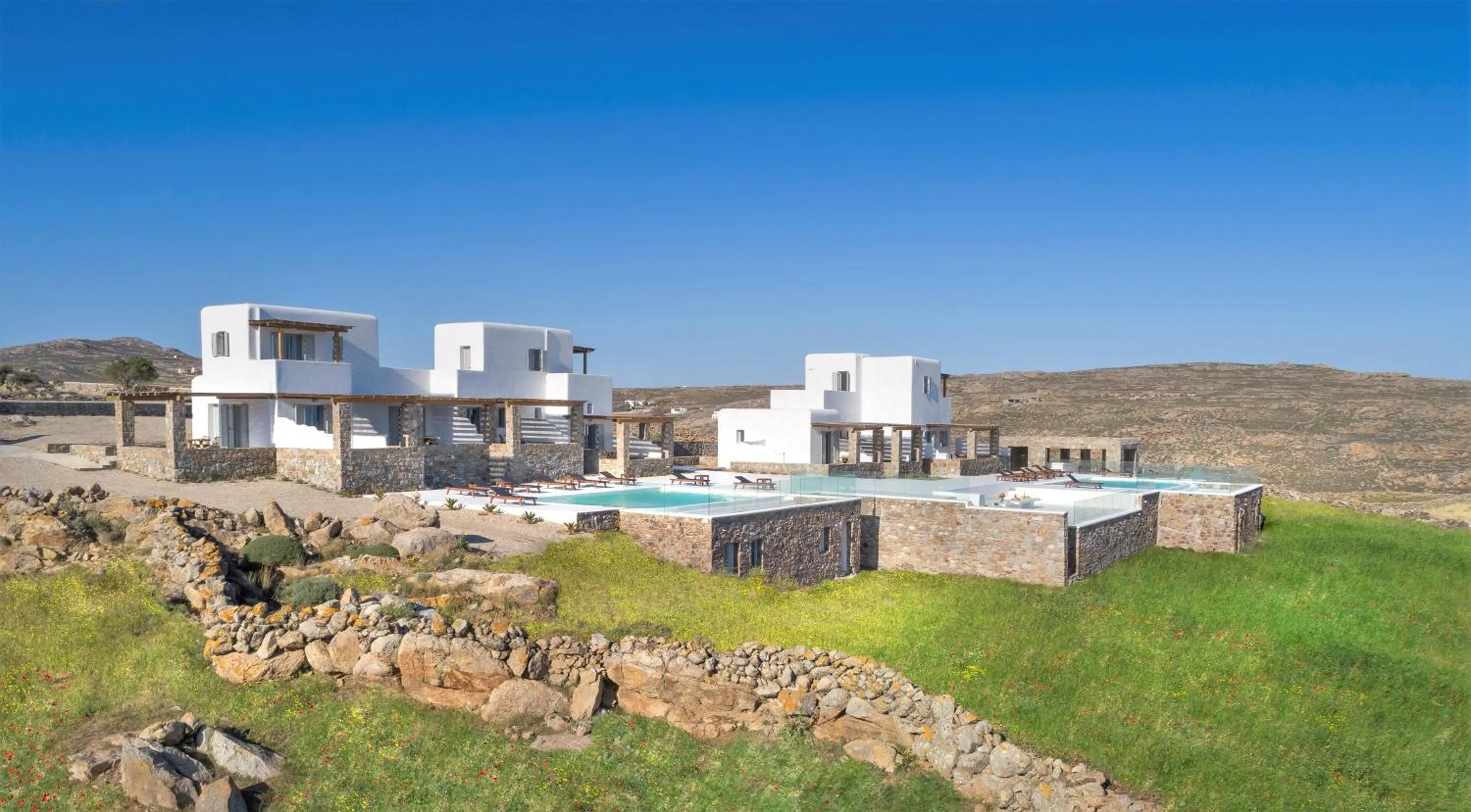 Property building in Legendary Suites