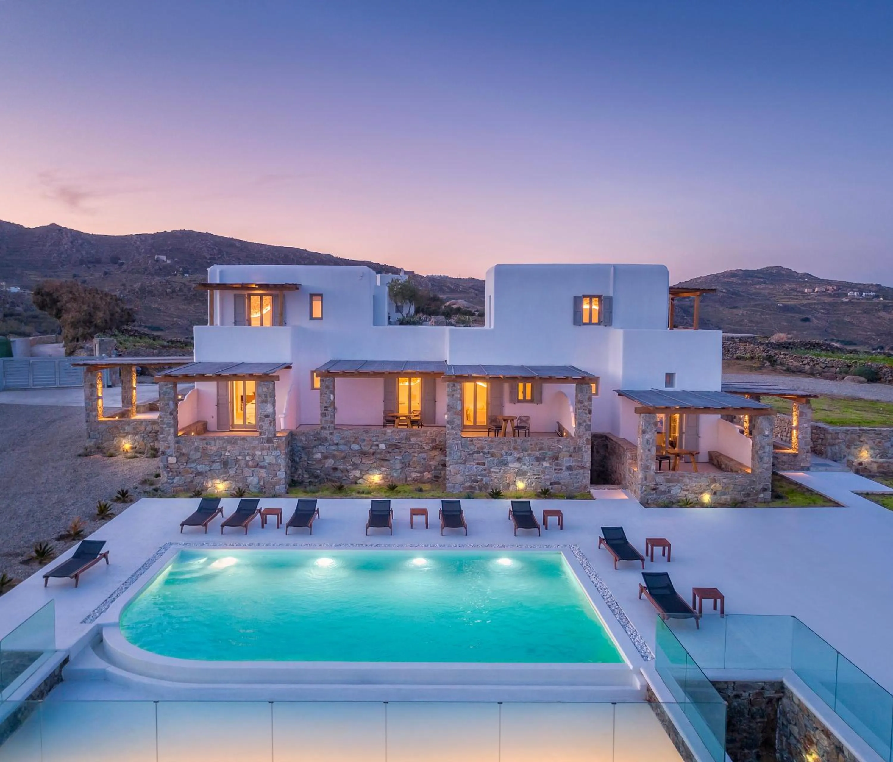 Property building in Legendary Suites