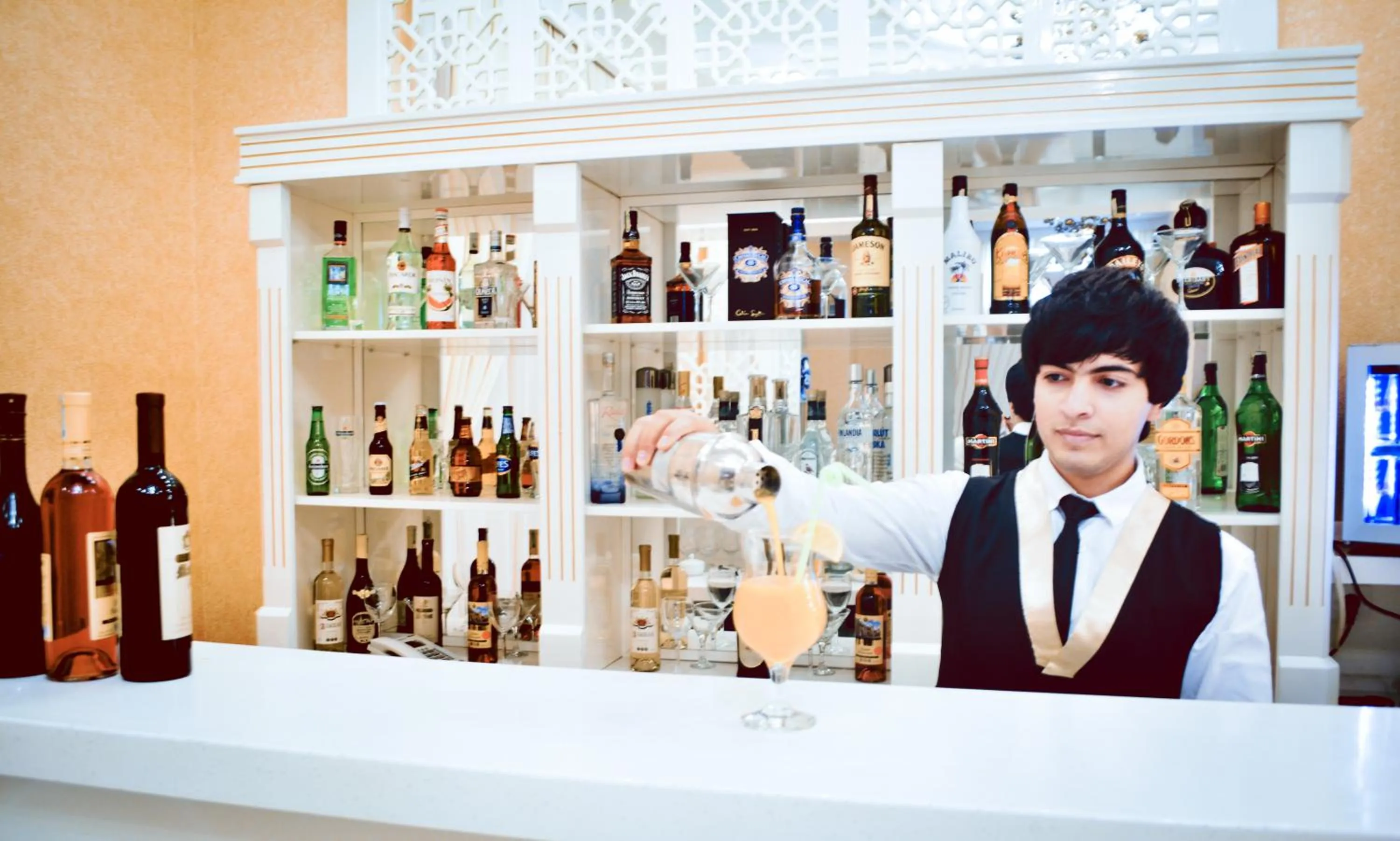 Lounge or bar in Admiral Hotel