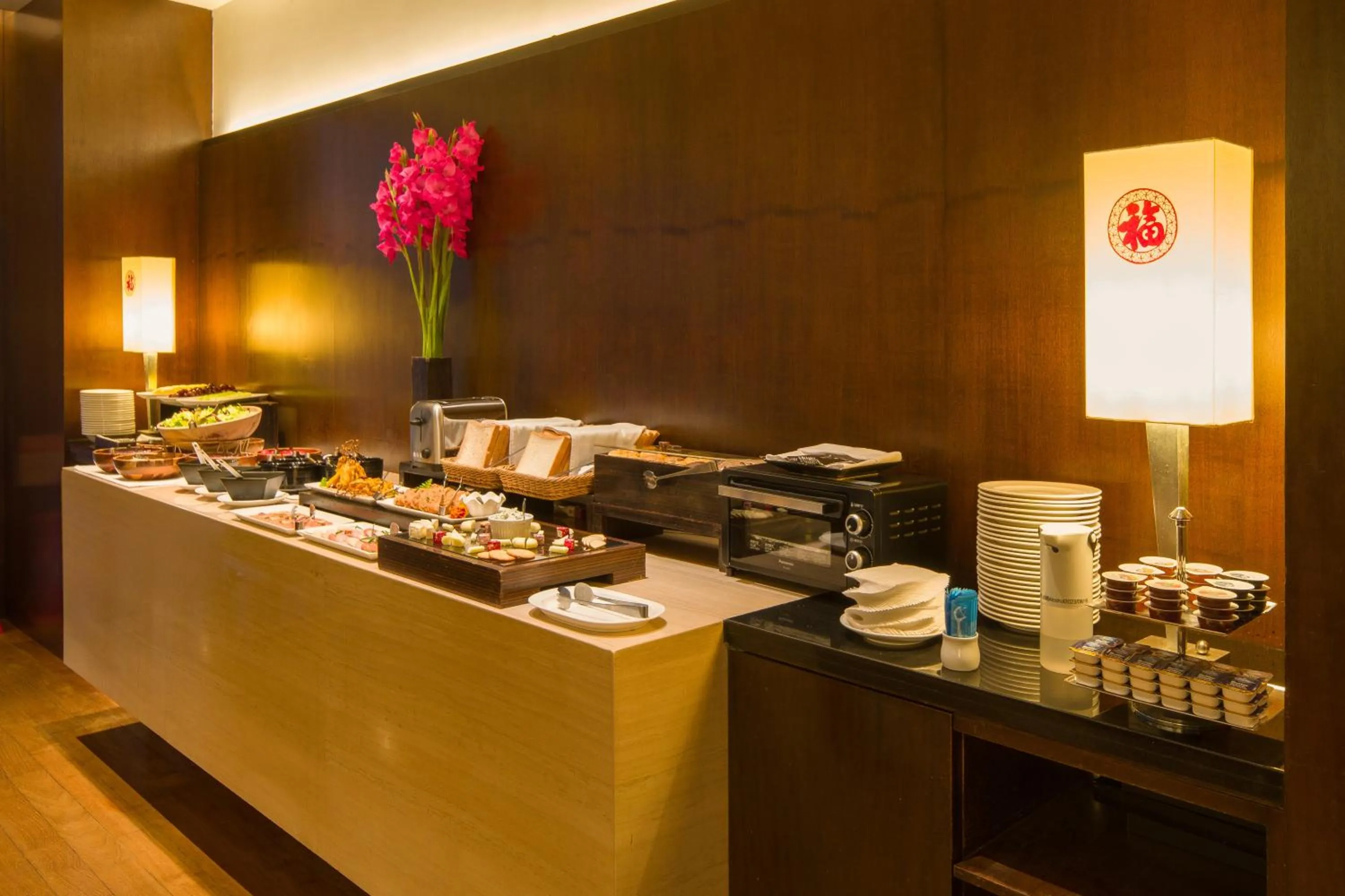 Buffet breakfast in Les Suites Taipei - Da An