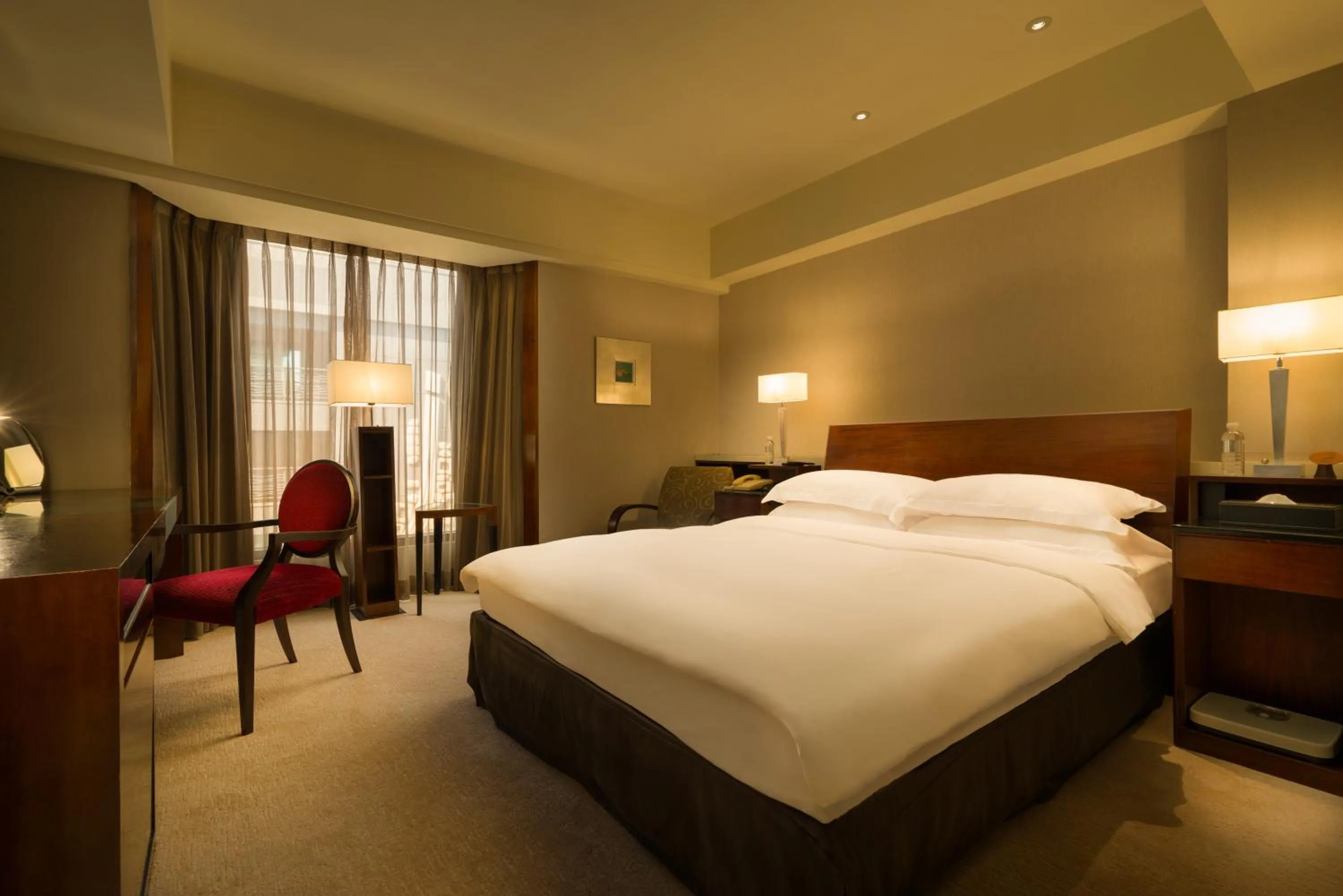 Bed in Les Suites Taipei - Da An