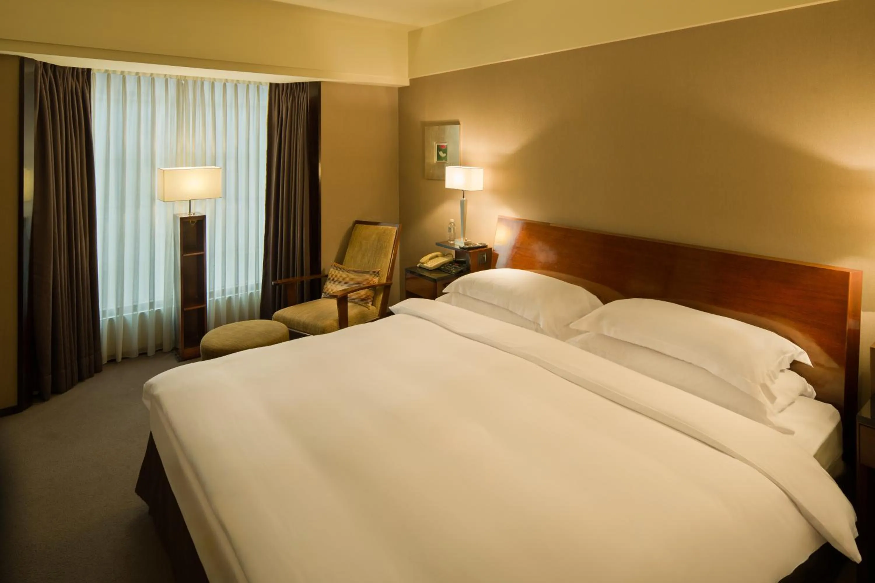 Bedroom, Bed in Les Suites Taipei - Da An