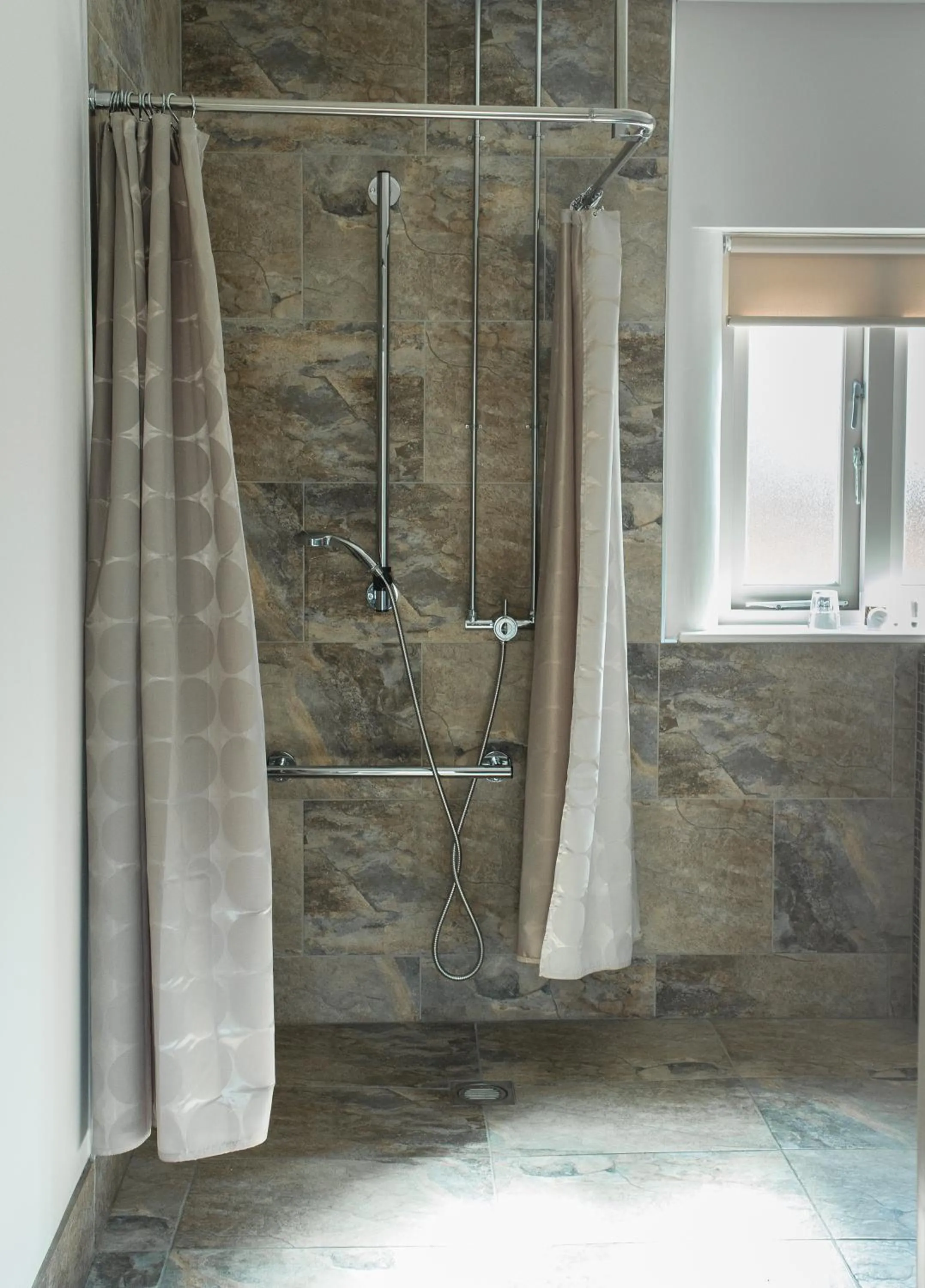 Bathroom in Healing Manor Hotel