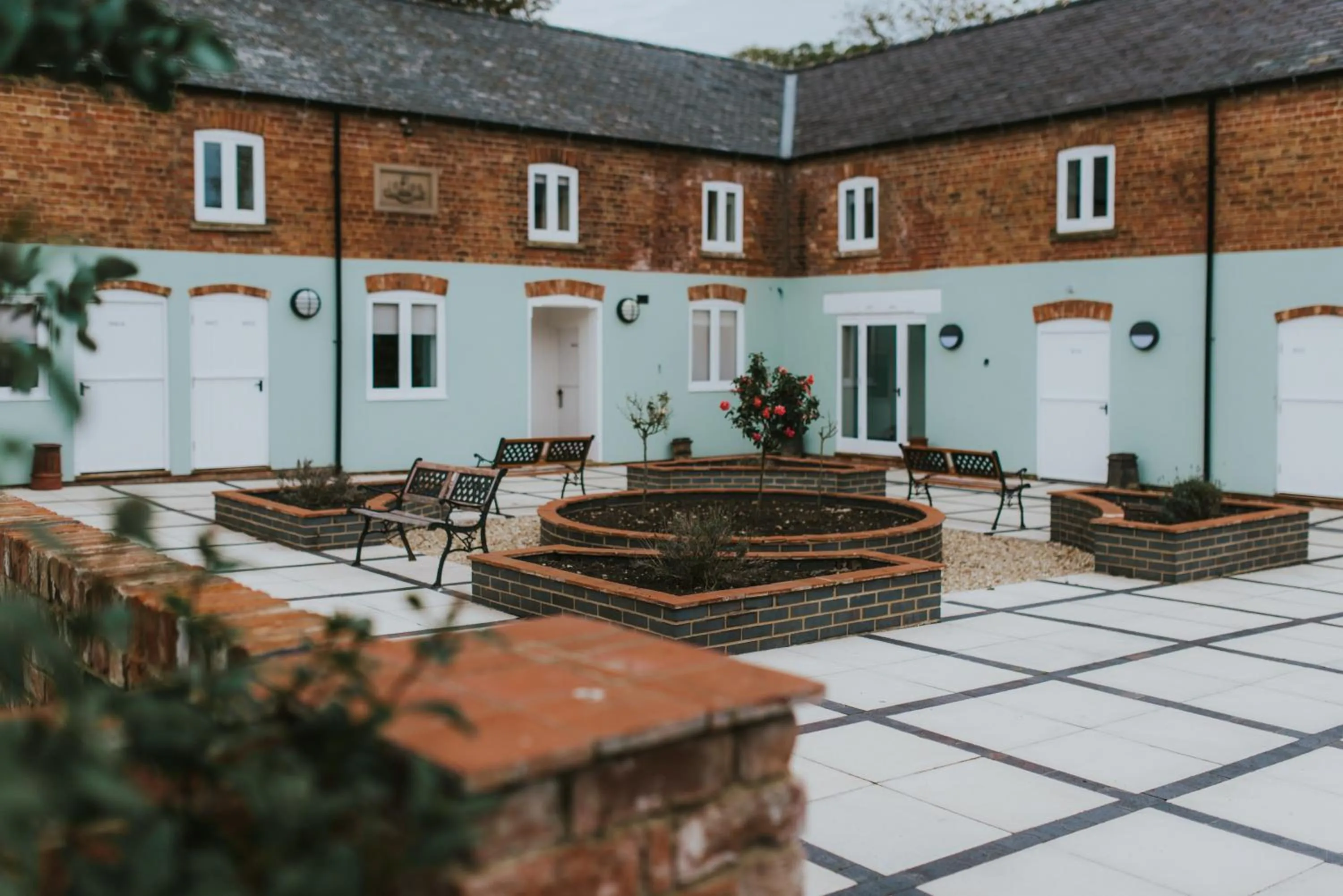 Patio in Healing Manor Hotel