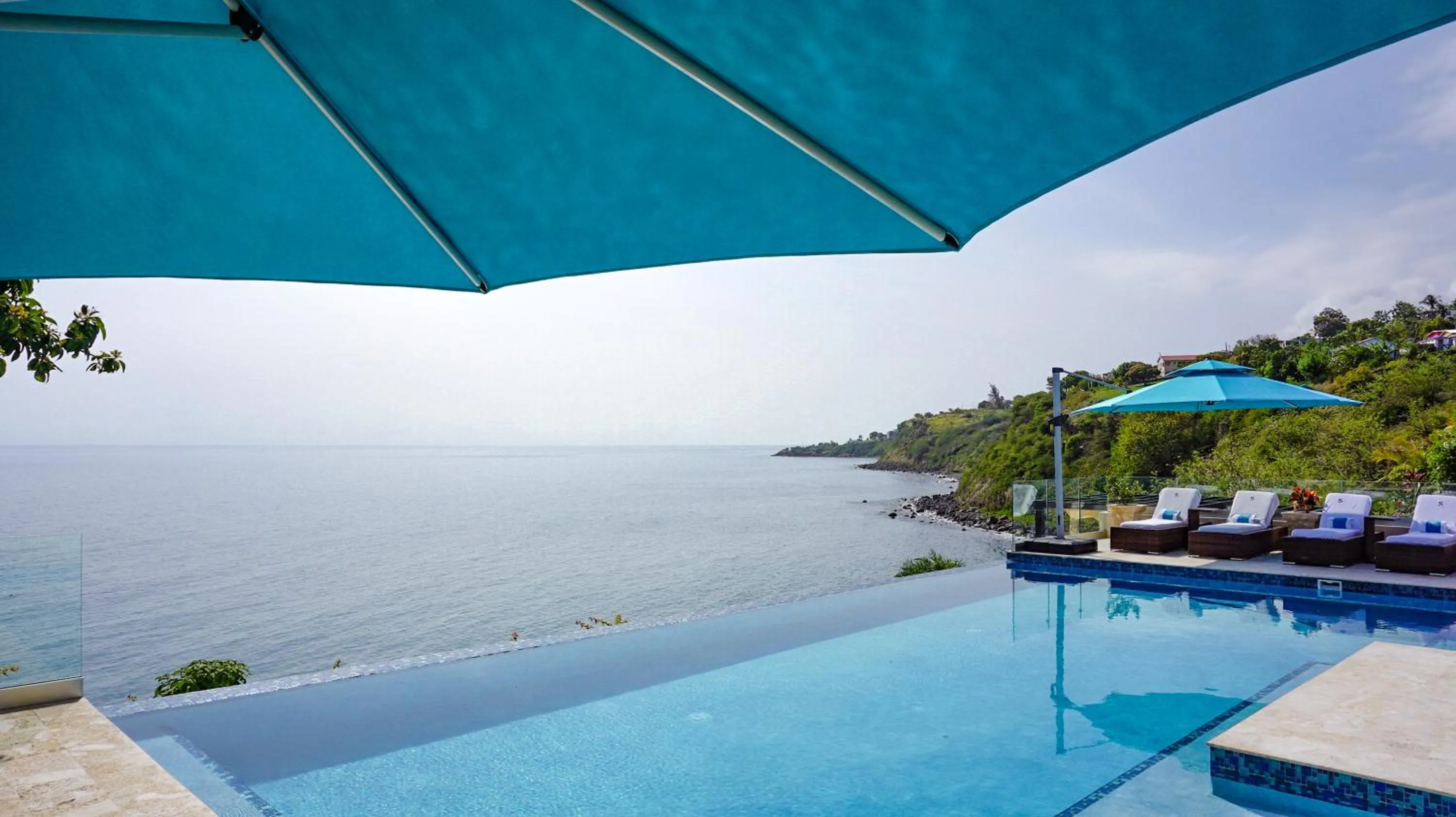 Swimming pool in Sunset Reef St. Kitts