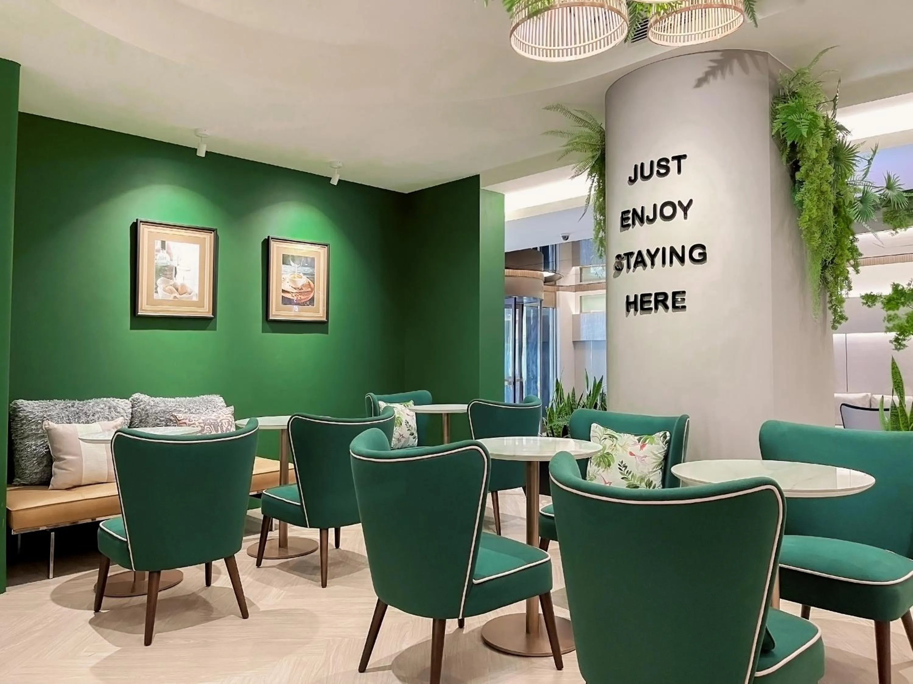 Restaurant/places to eat in Caesar Park Hotel Taipei