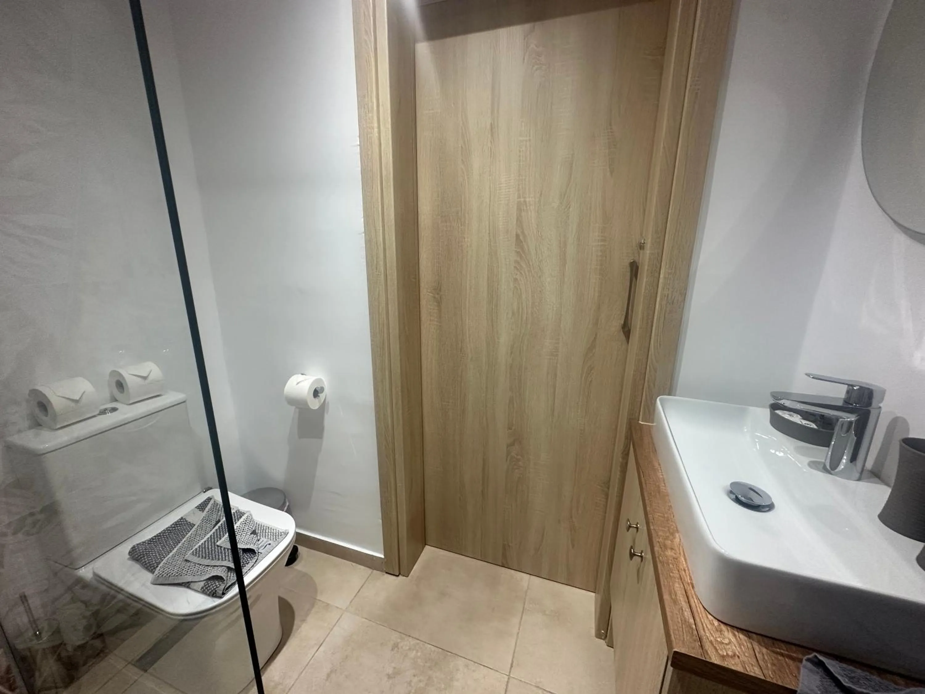 Shower in Sun Plaza Suites - Adults Only