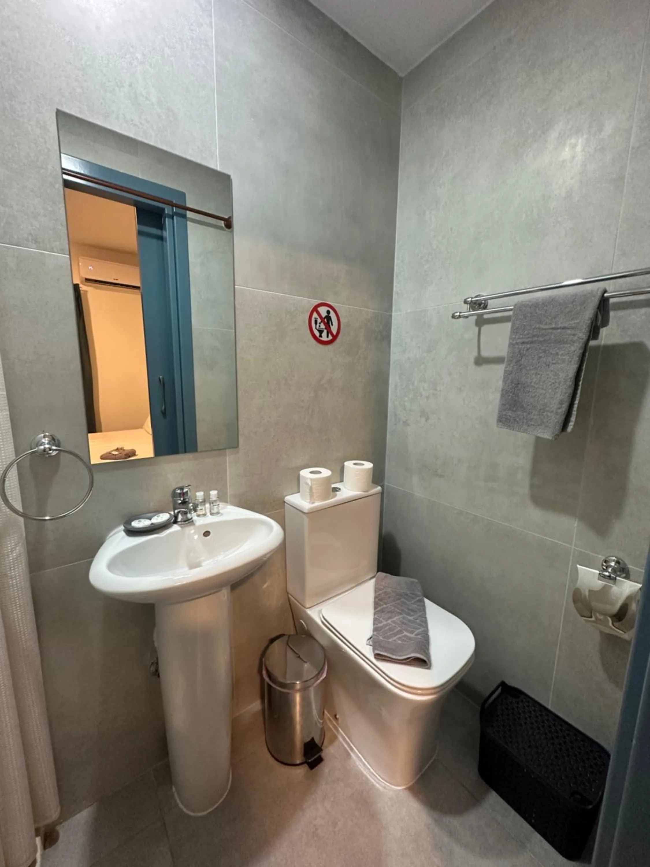 Shower in Sun Plaza Suites - Adults Only