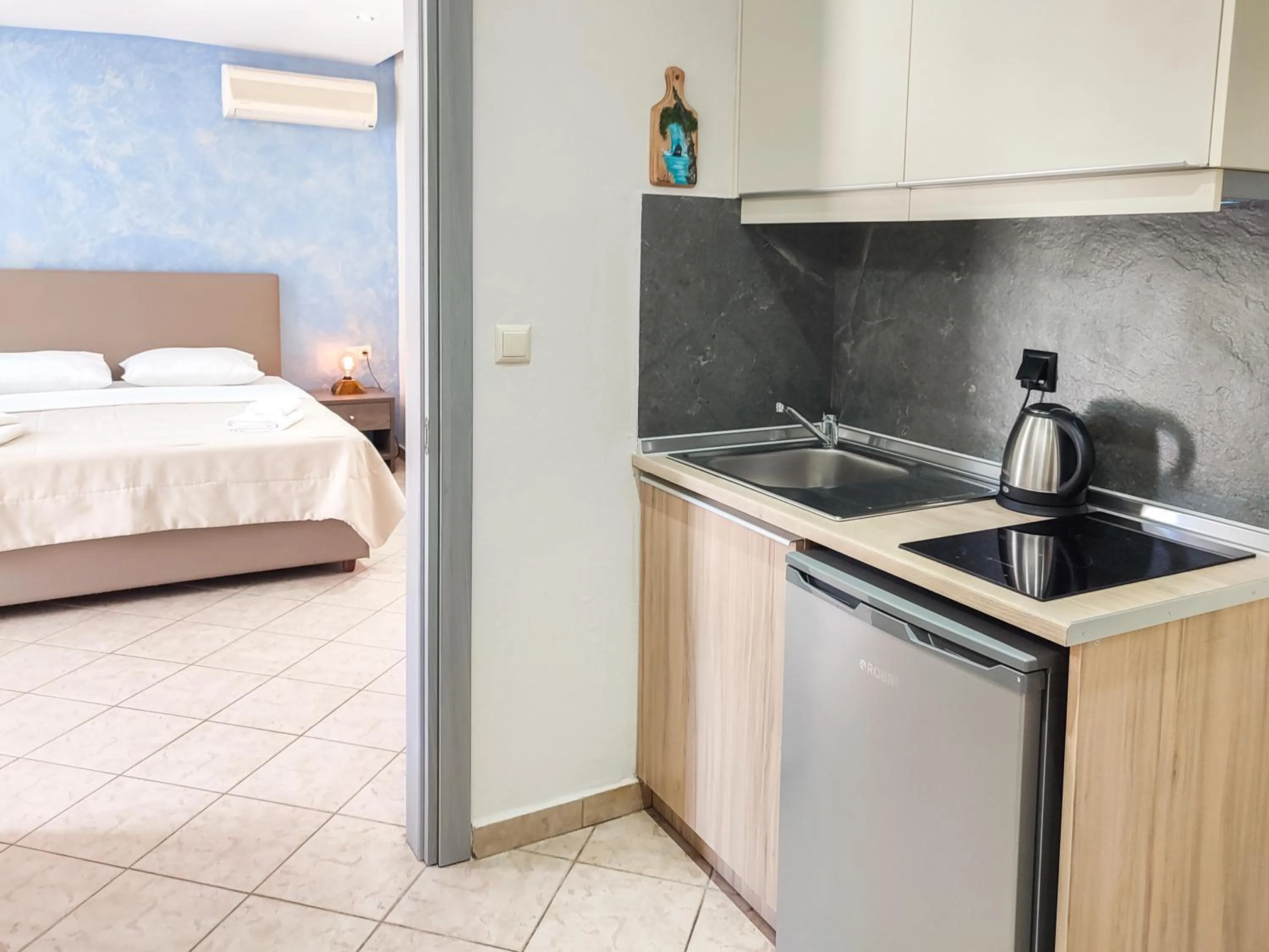 Property building, Bed in VILLA IATROU