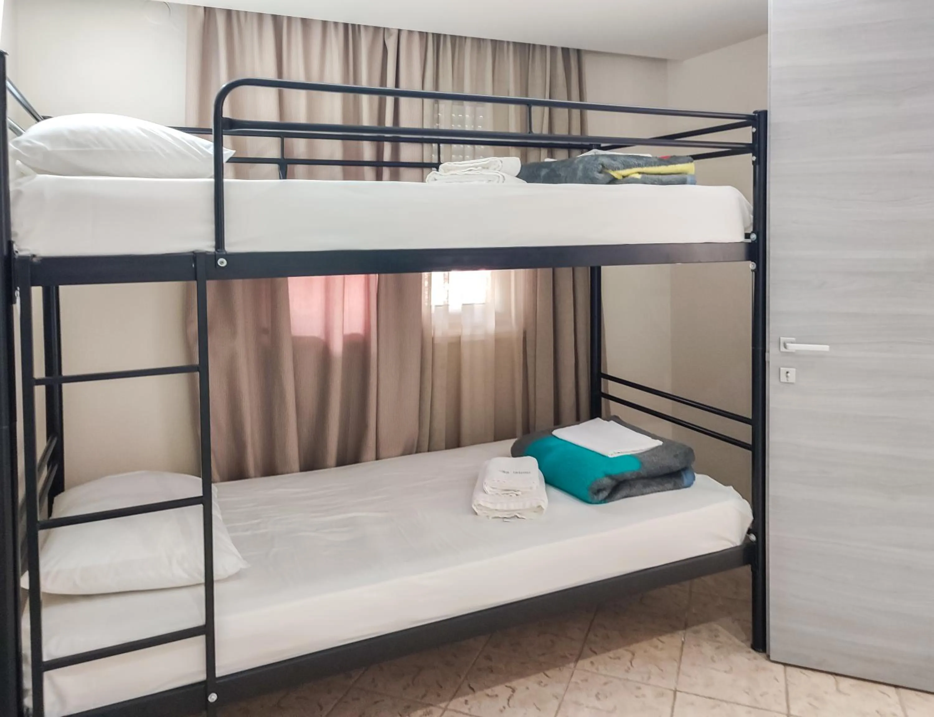 Property building, Bed in VILLA IATROU