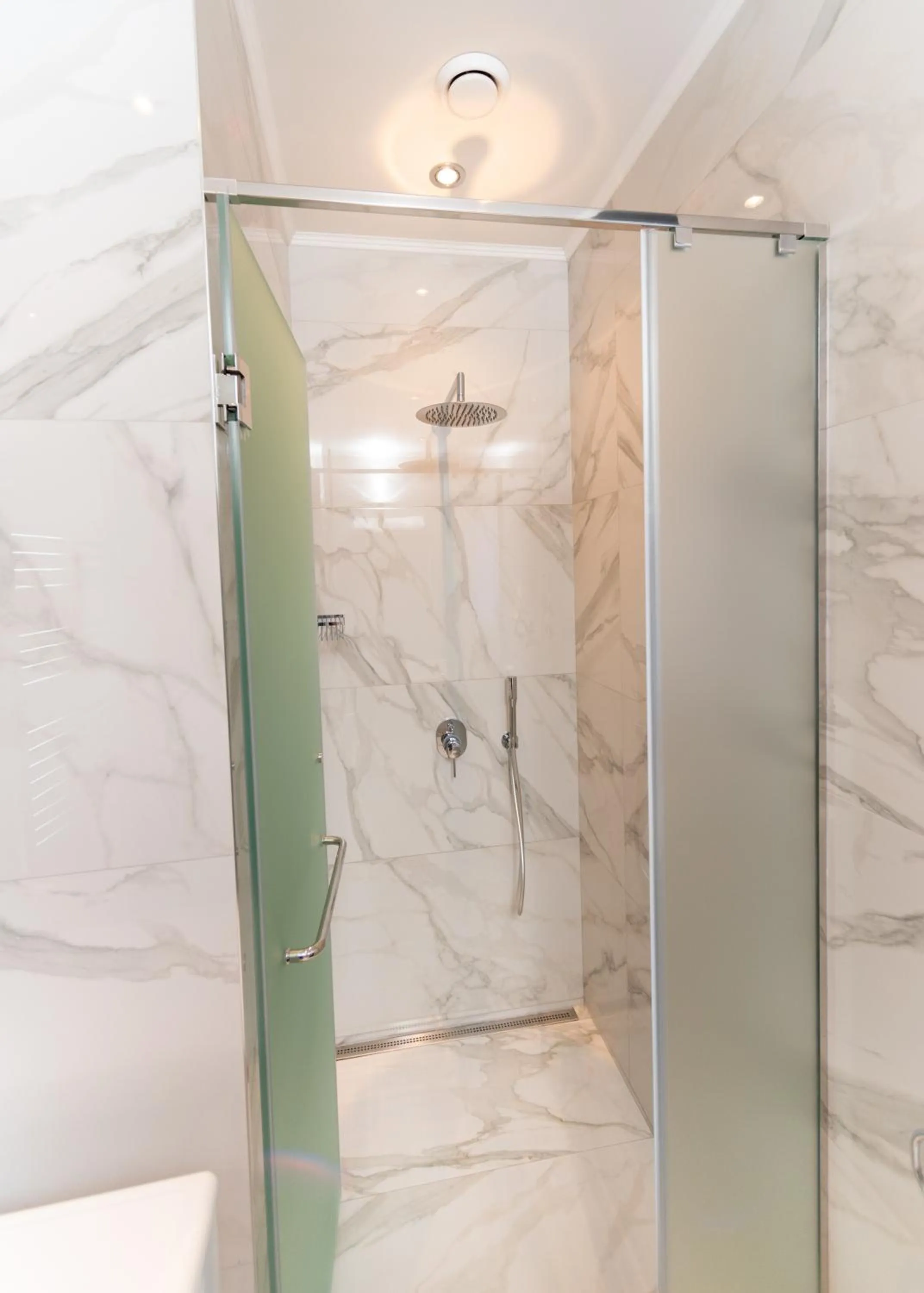 Bathroom in Downtown Suites Yerevan