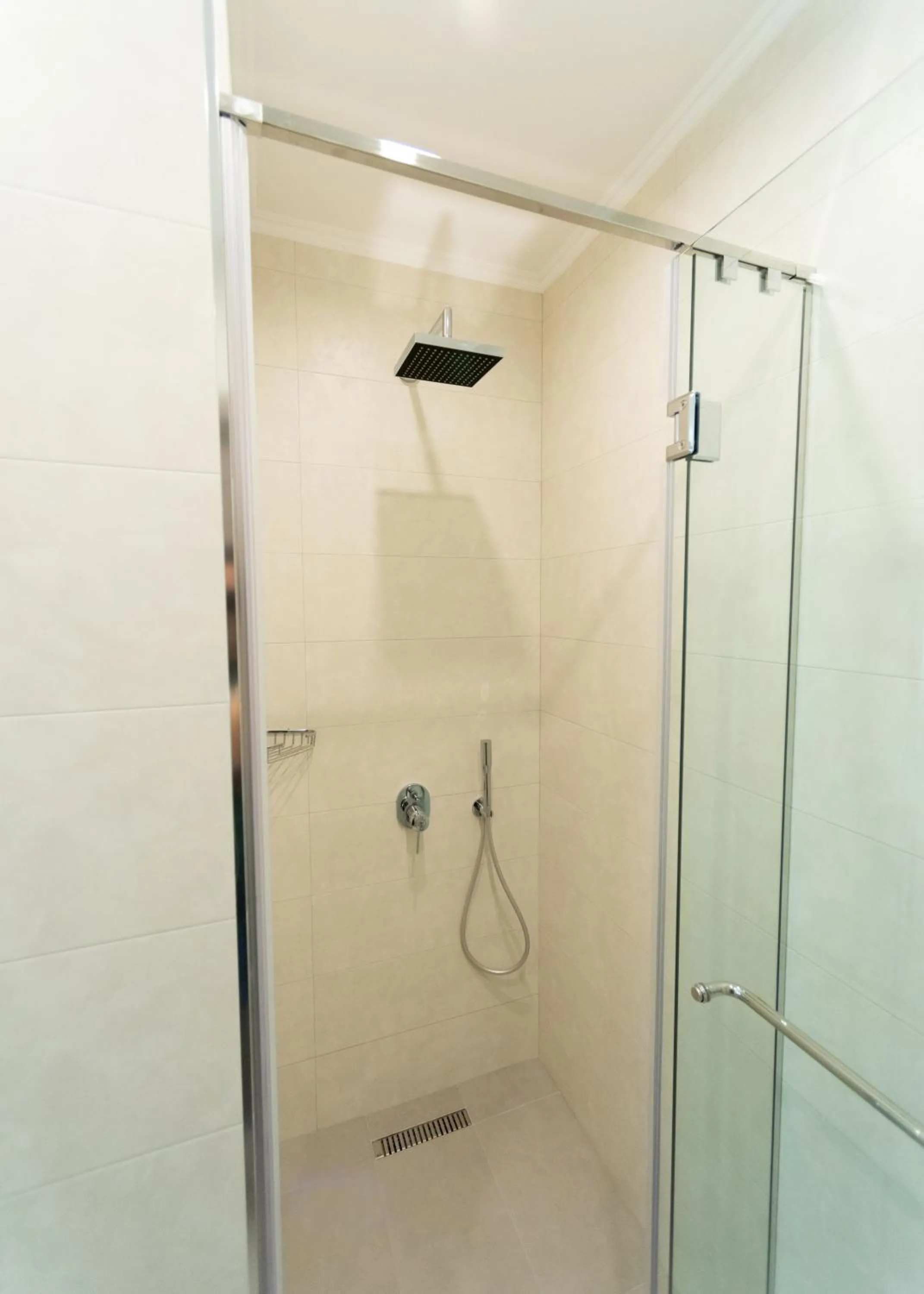 Shower in Downtown Suites Yerevan