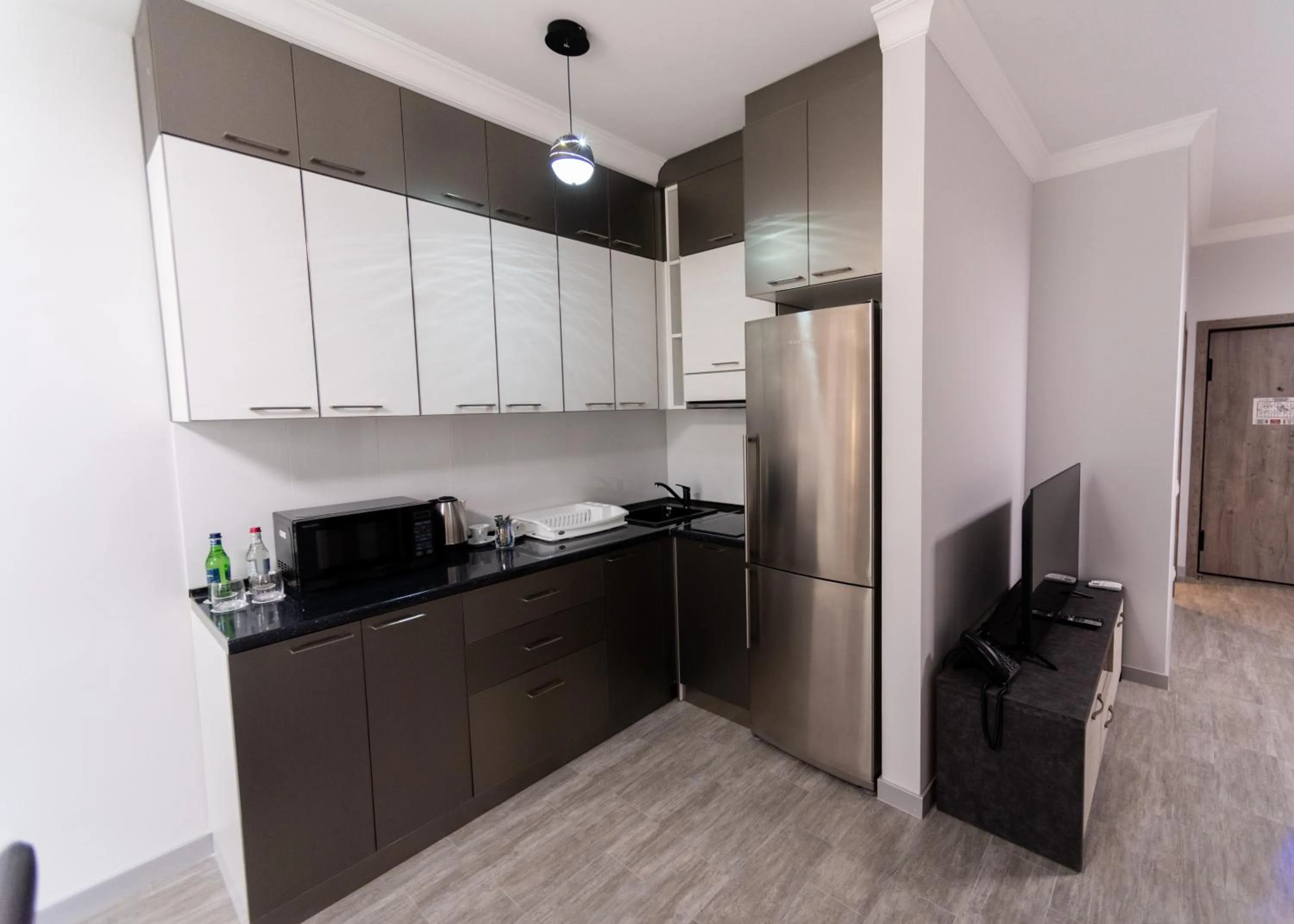 Kitchen or kitchenette in Downtown Suites Yerevan