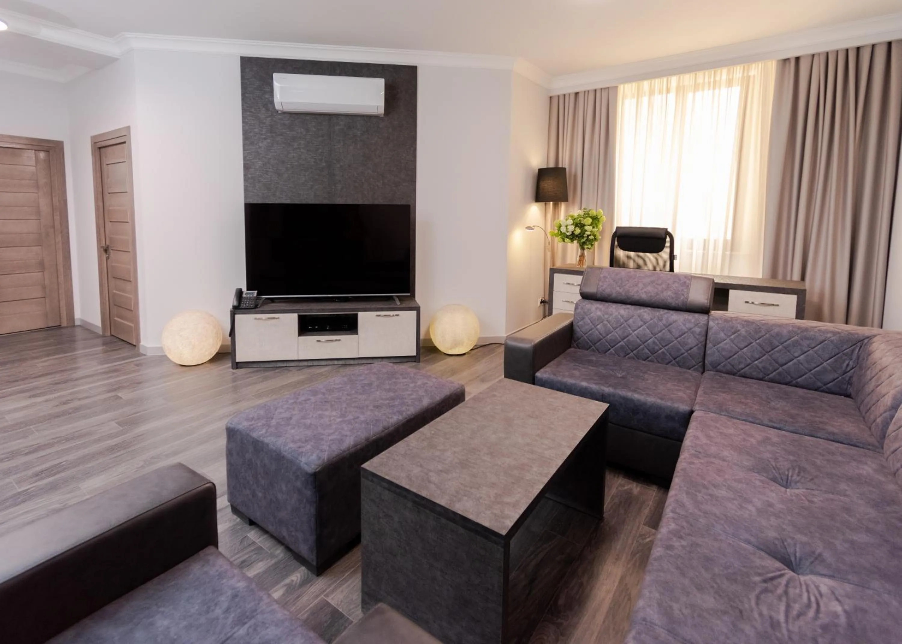 TV and multimedia in Downtown Suites Yerevan