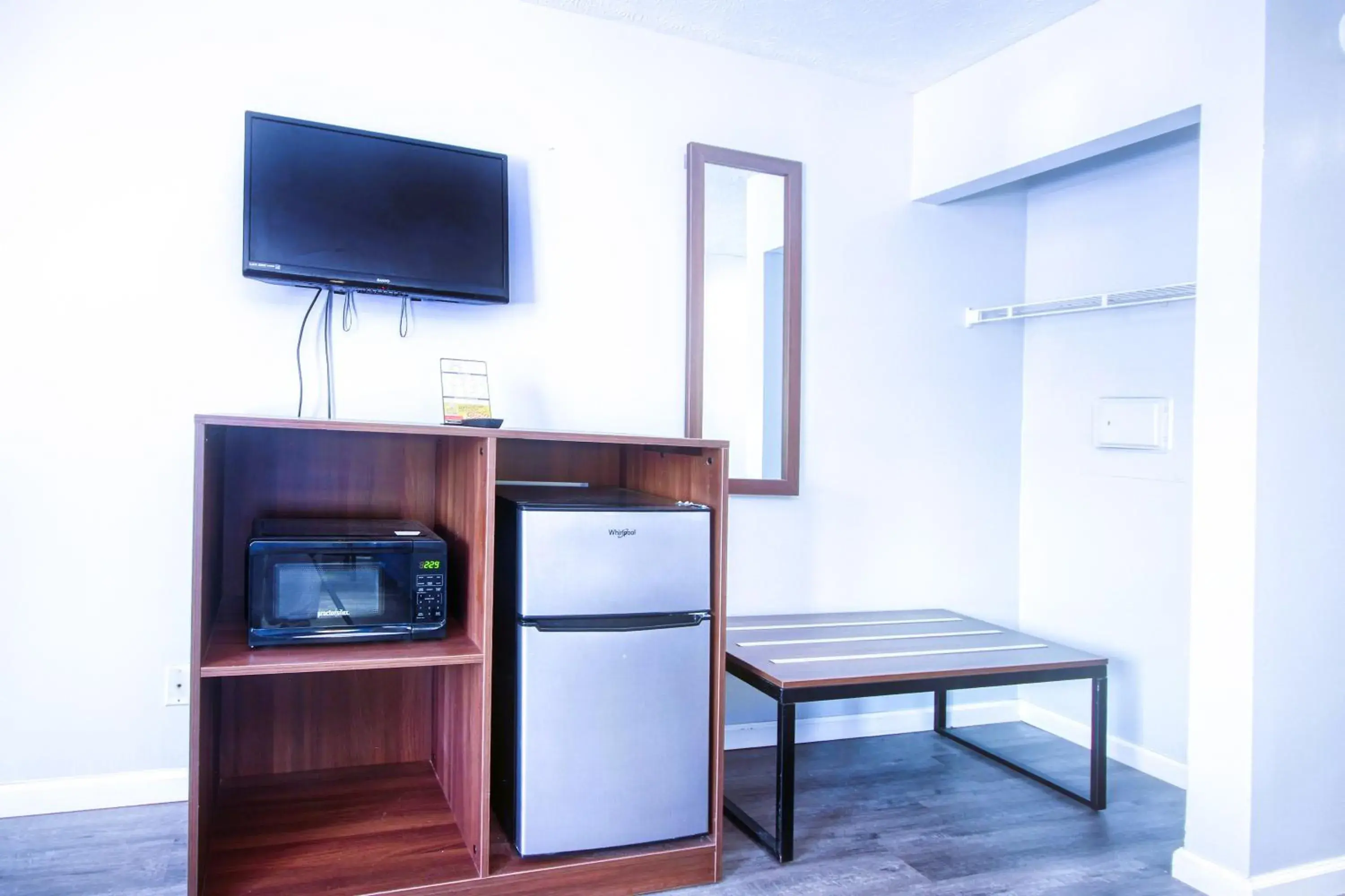 TV and multimedia in South Seas Ocean Front TV and multimedia in South Seas Ocean Front