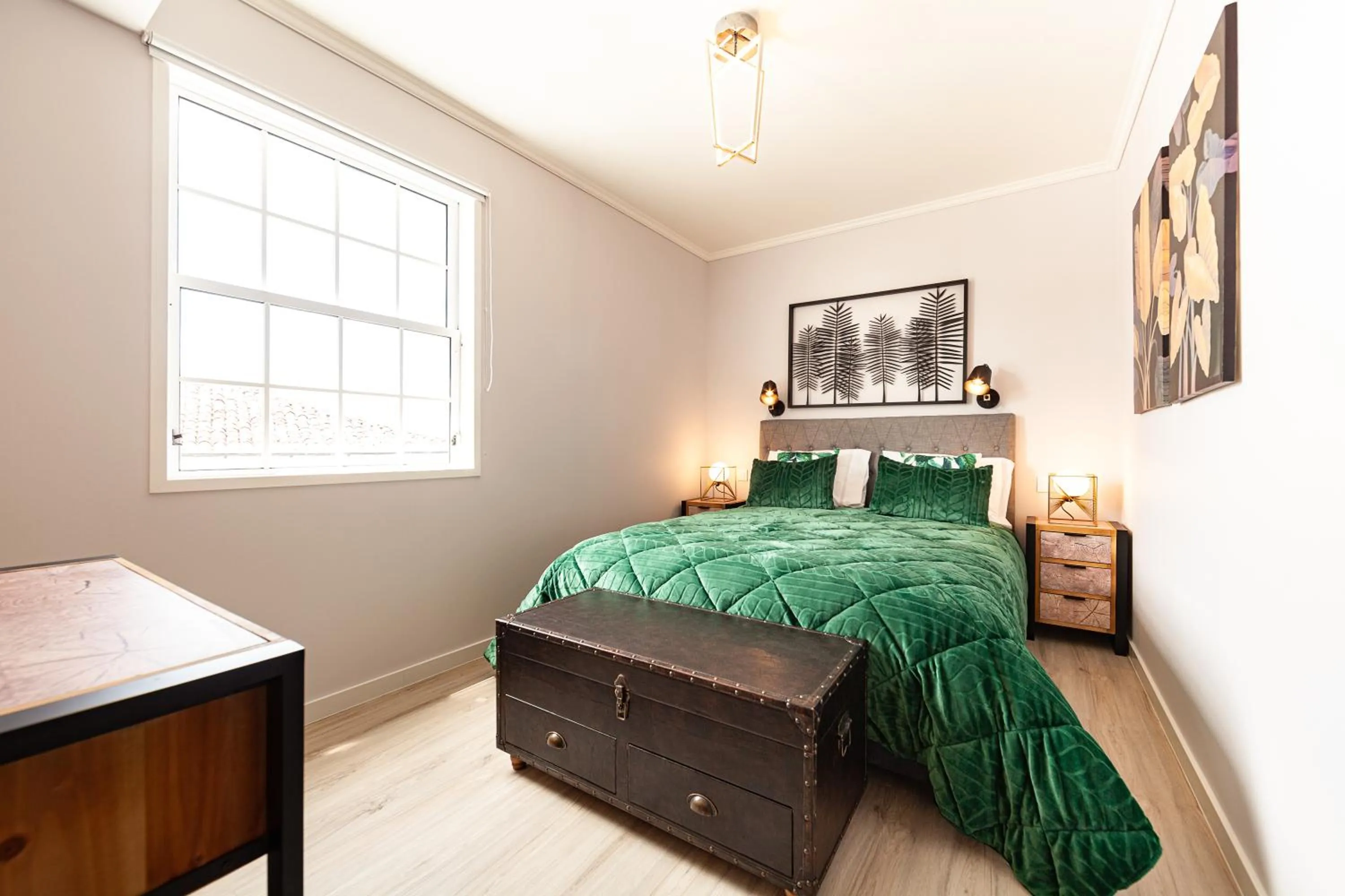 Bed in Pico Studios