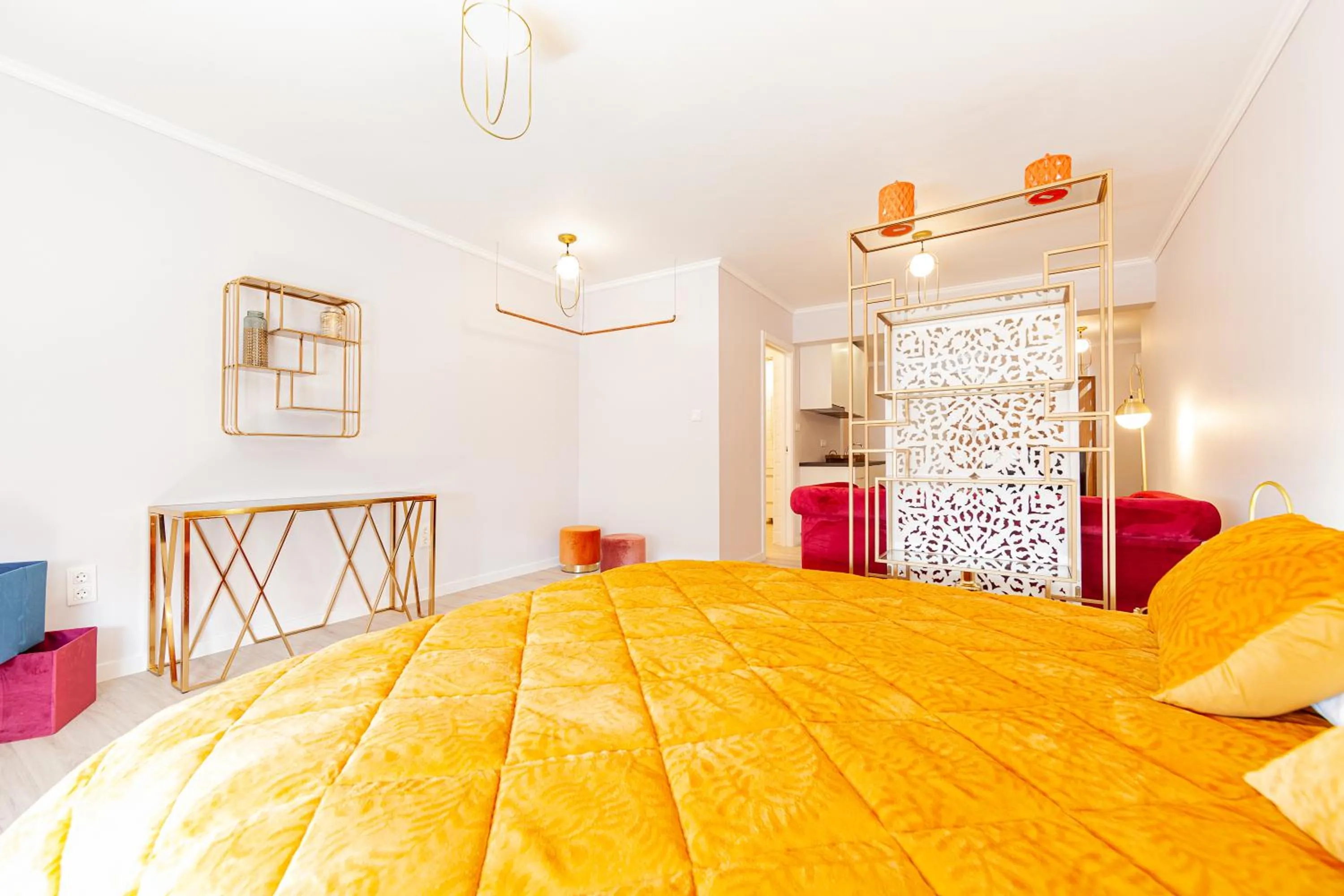 Bed in Pico Studios