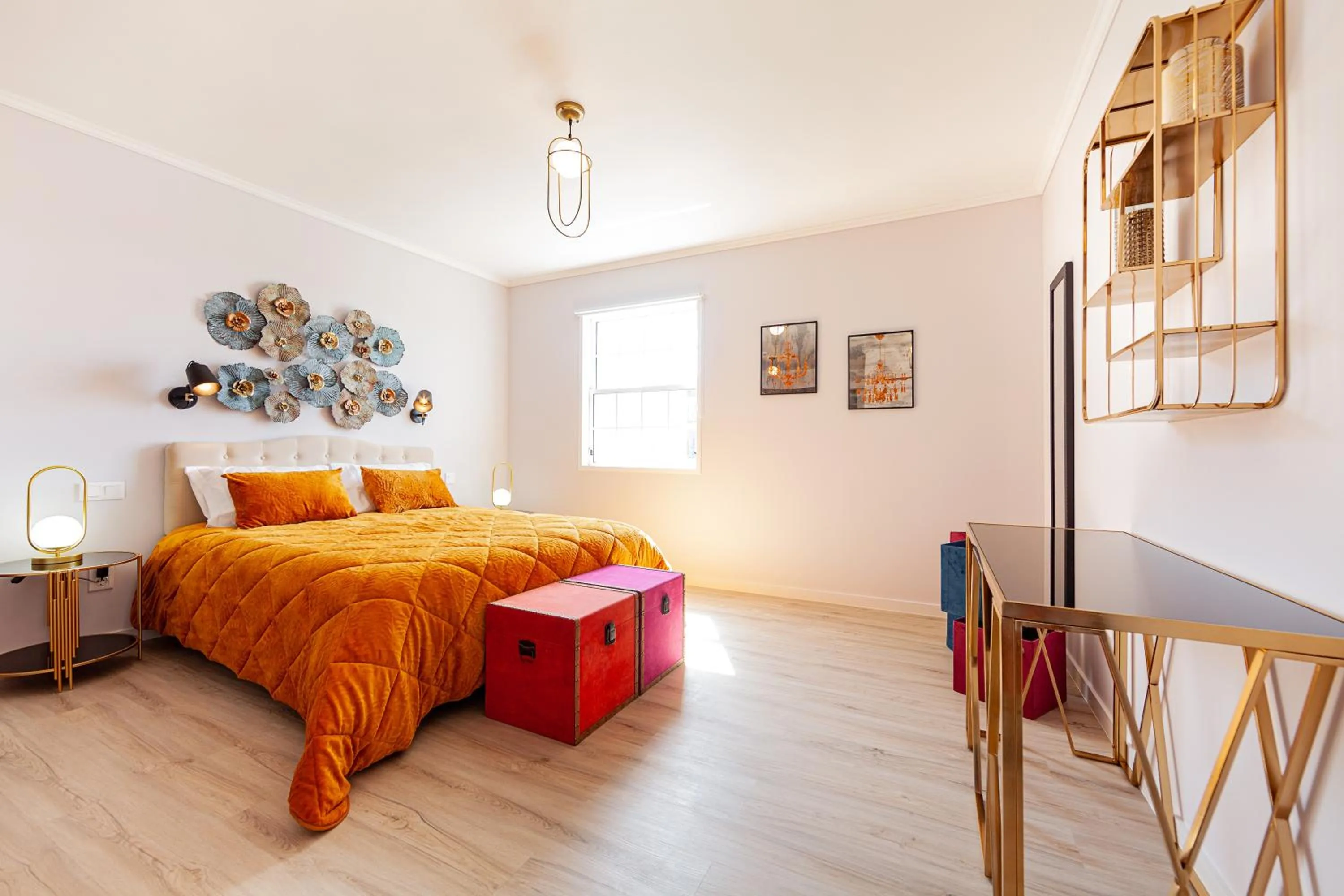 Bed in Pico Studios