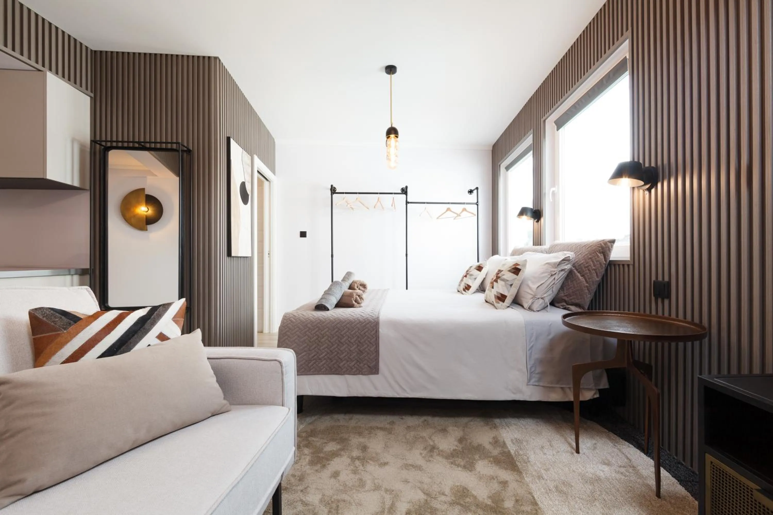 Bed in Pico Studios