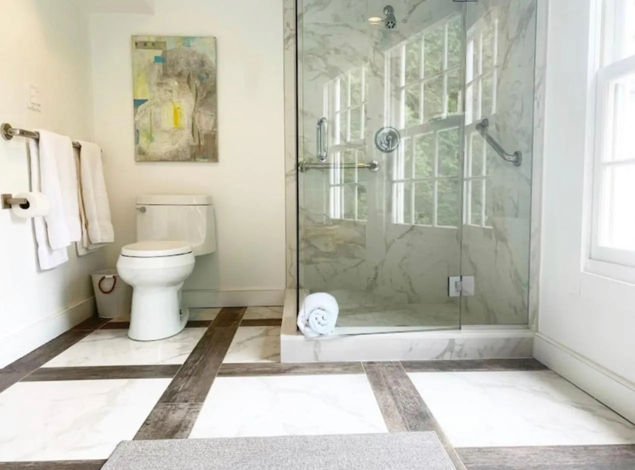 Toilet in Harpoon House