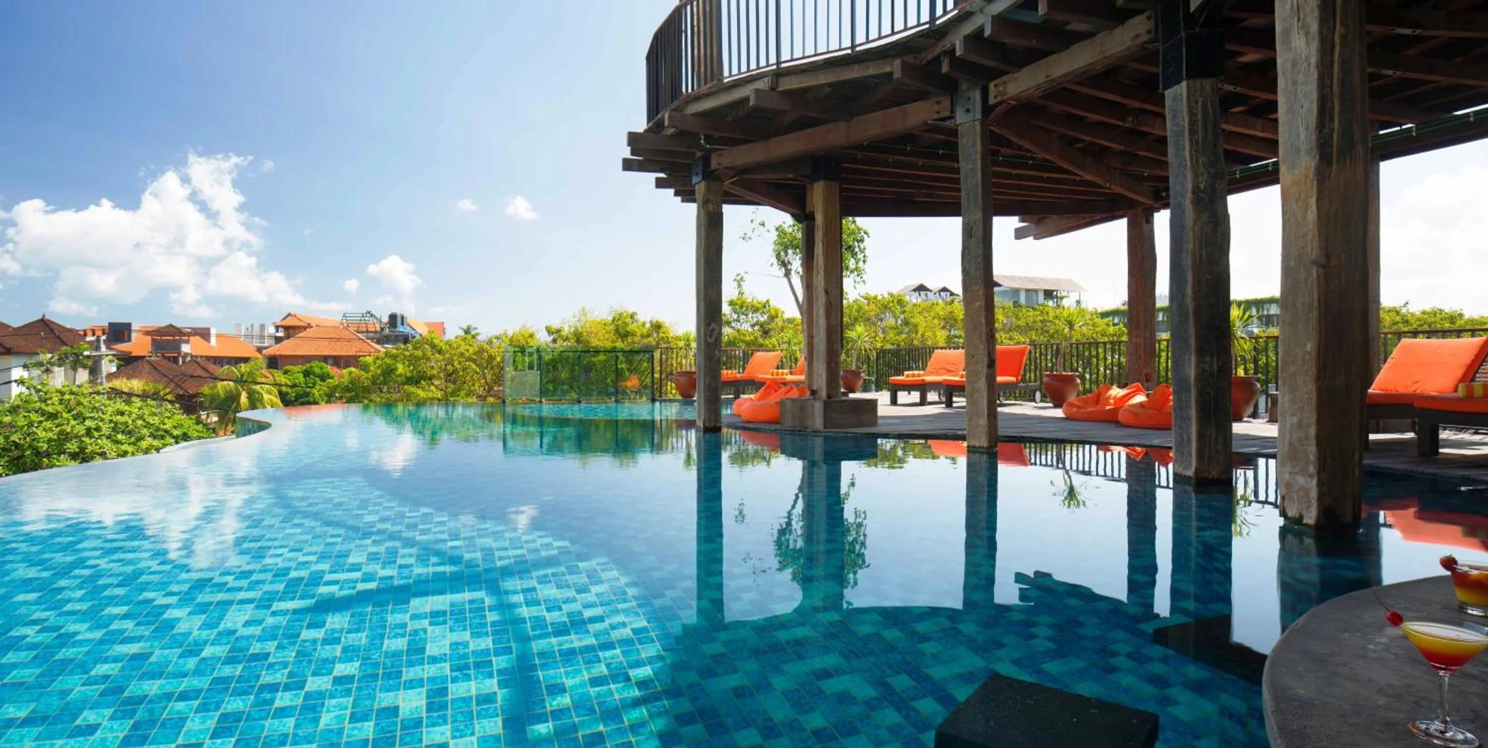 Swimming pool in Sun Island Hotel & Spa Legian