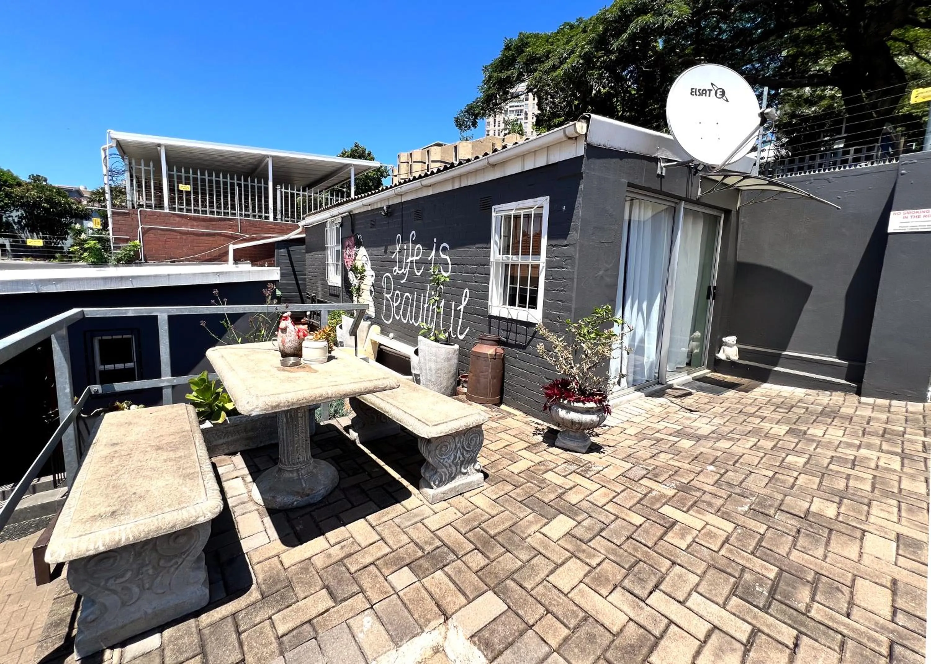 Seating area in Terebinte Bed & Breakfast