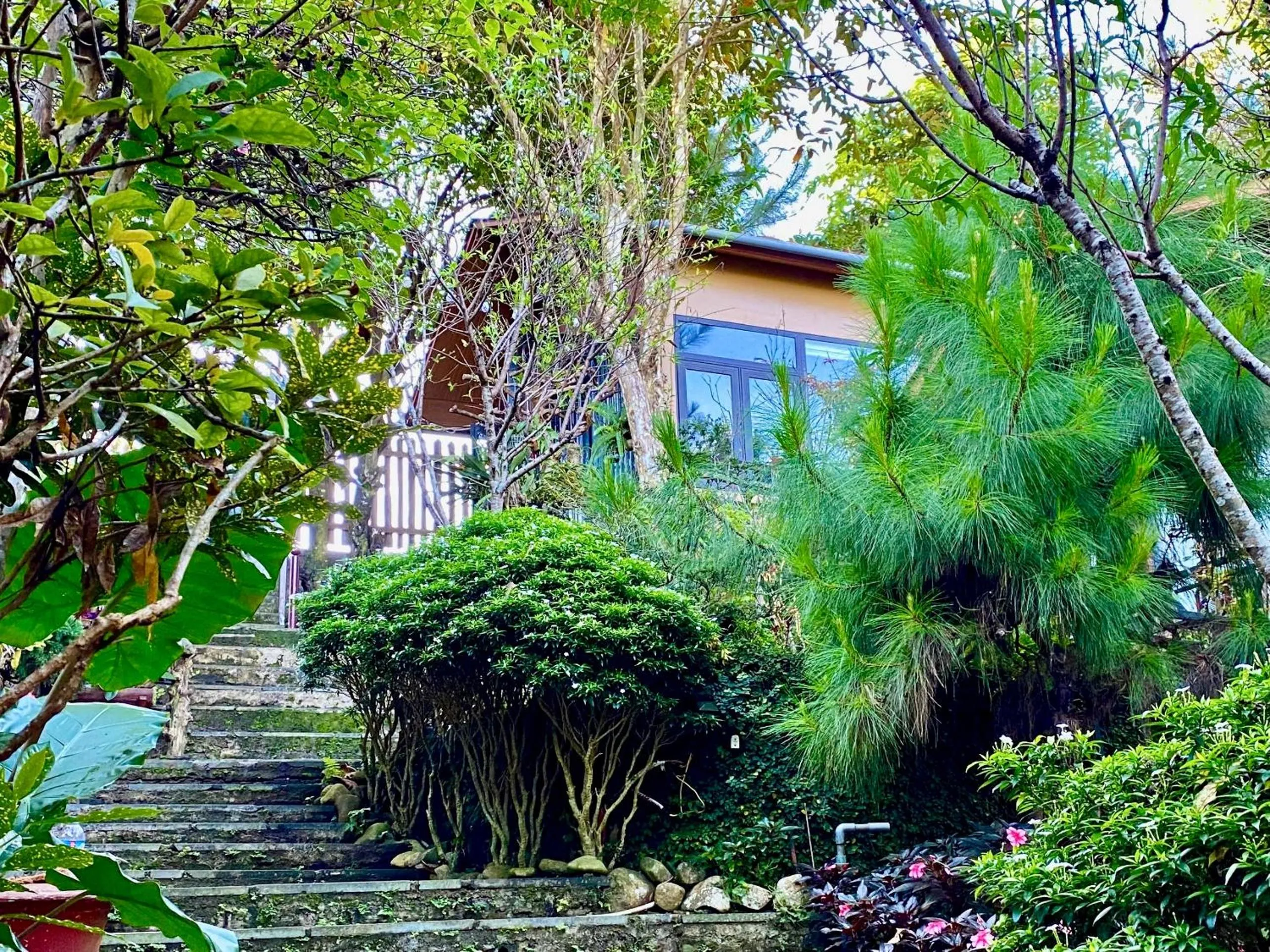 BAZAN HOME - Hotel & Bungalow