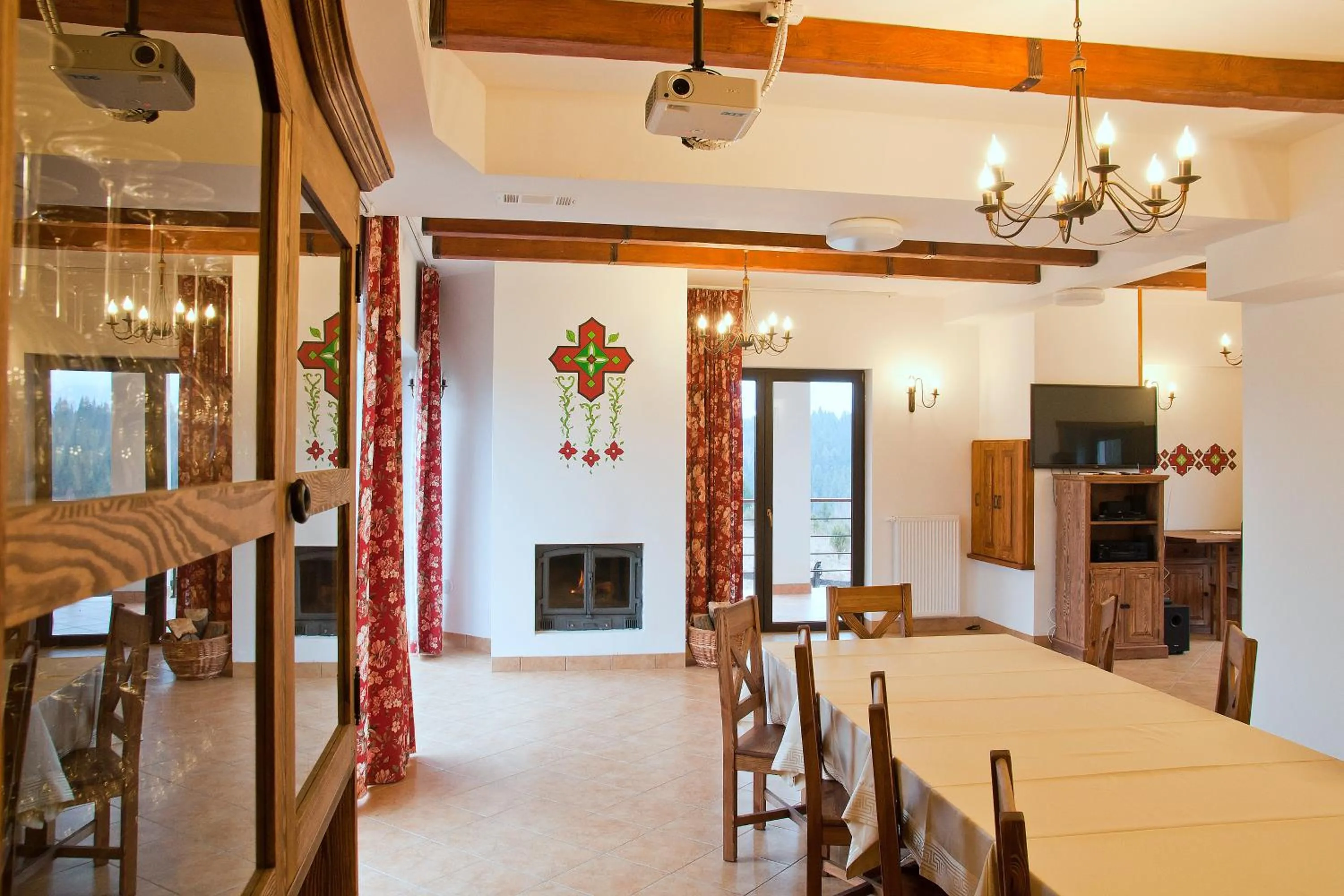 Communal lounge/ TV room in Gościniec Horb