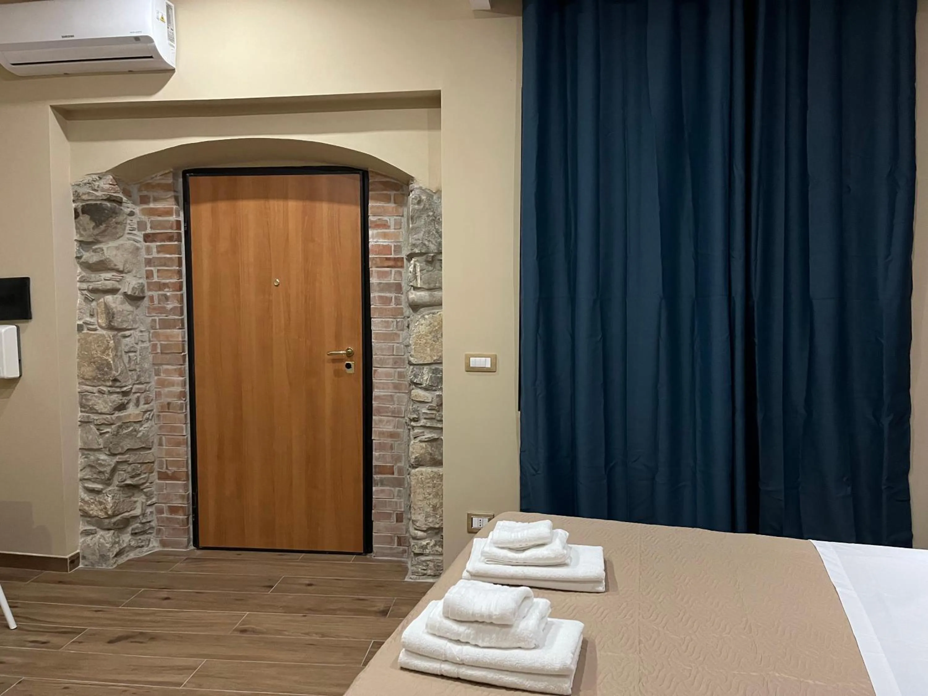 Bed in PANORAMIC SUITE