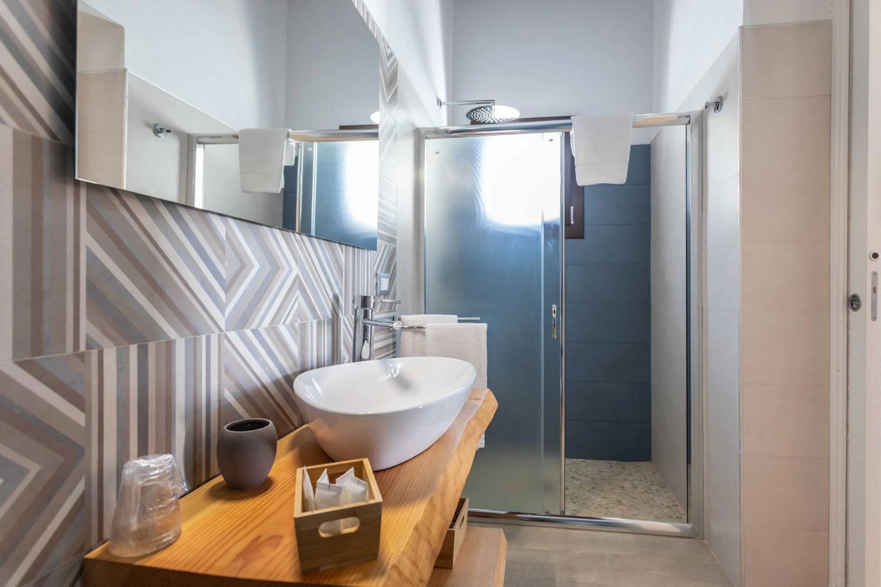 Shower in B&B Villa Massimo