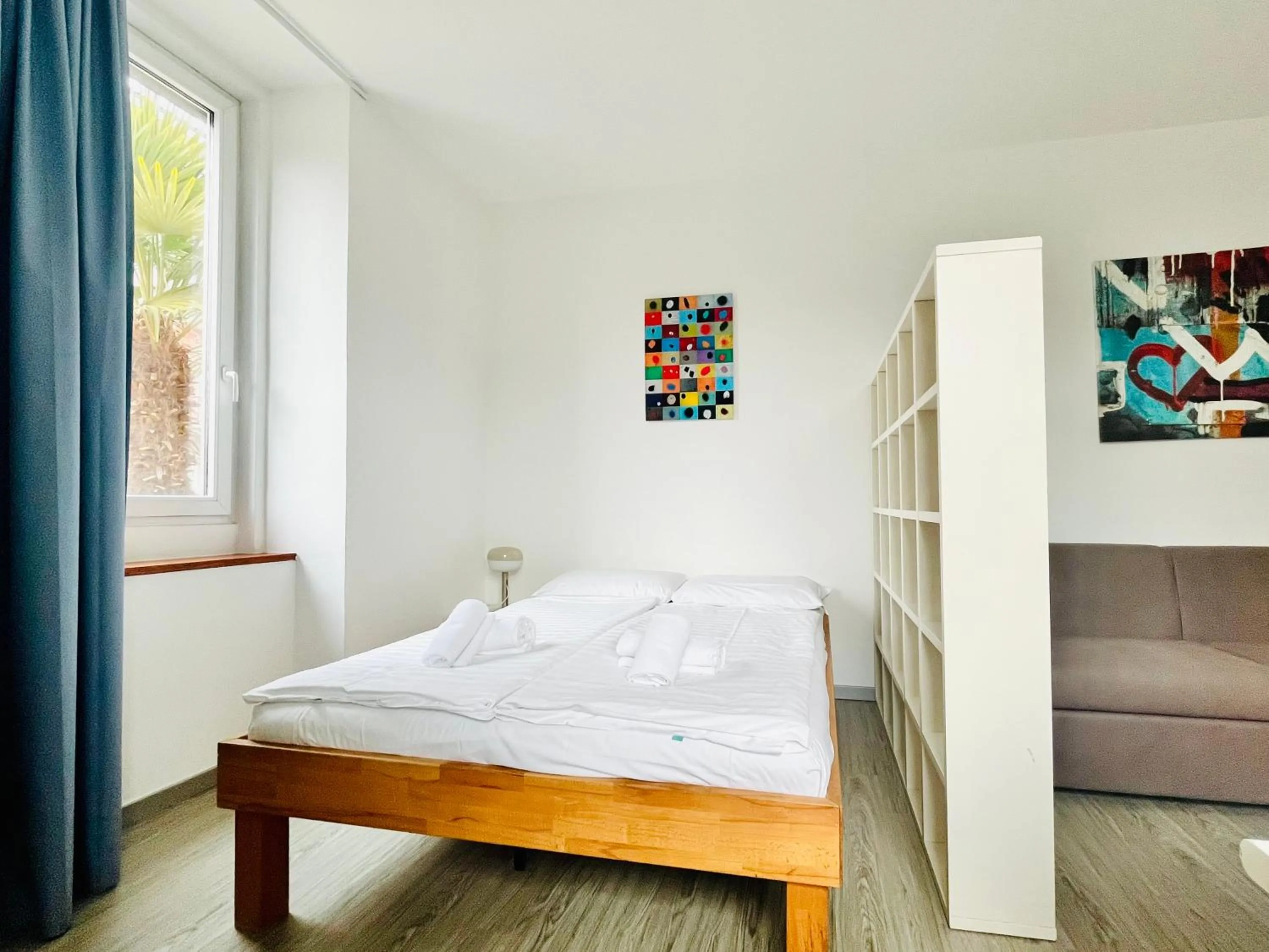 Bed in GuestHouse University by LR - self check in