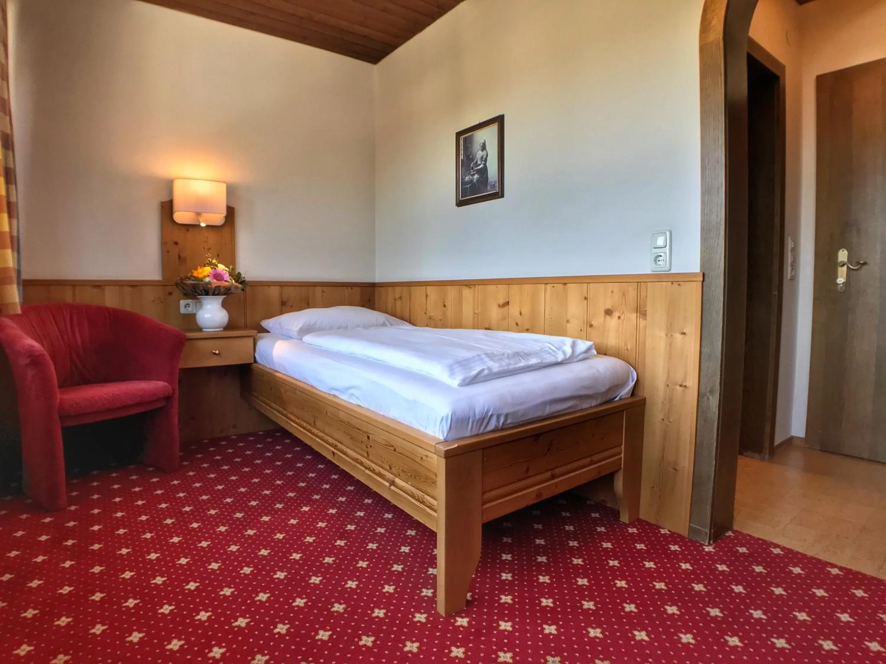 Bedroom, Bed in Hotel Bechlwirt