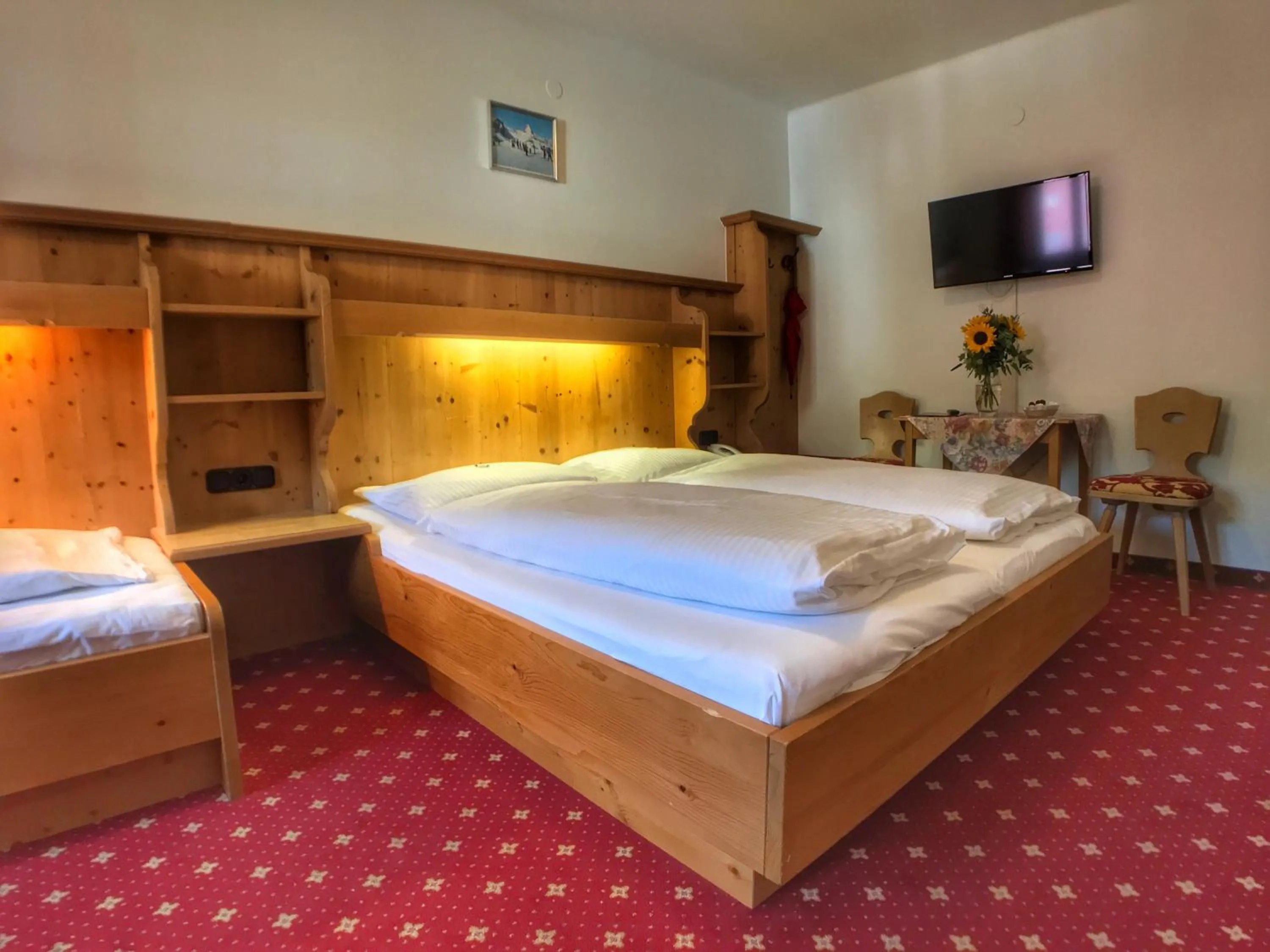 Photo of the whole room, Bed in Hotel Bechlwirt