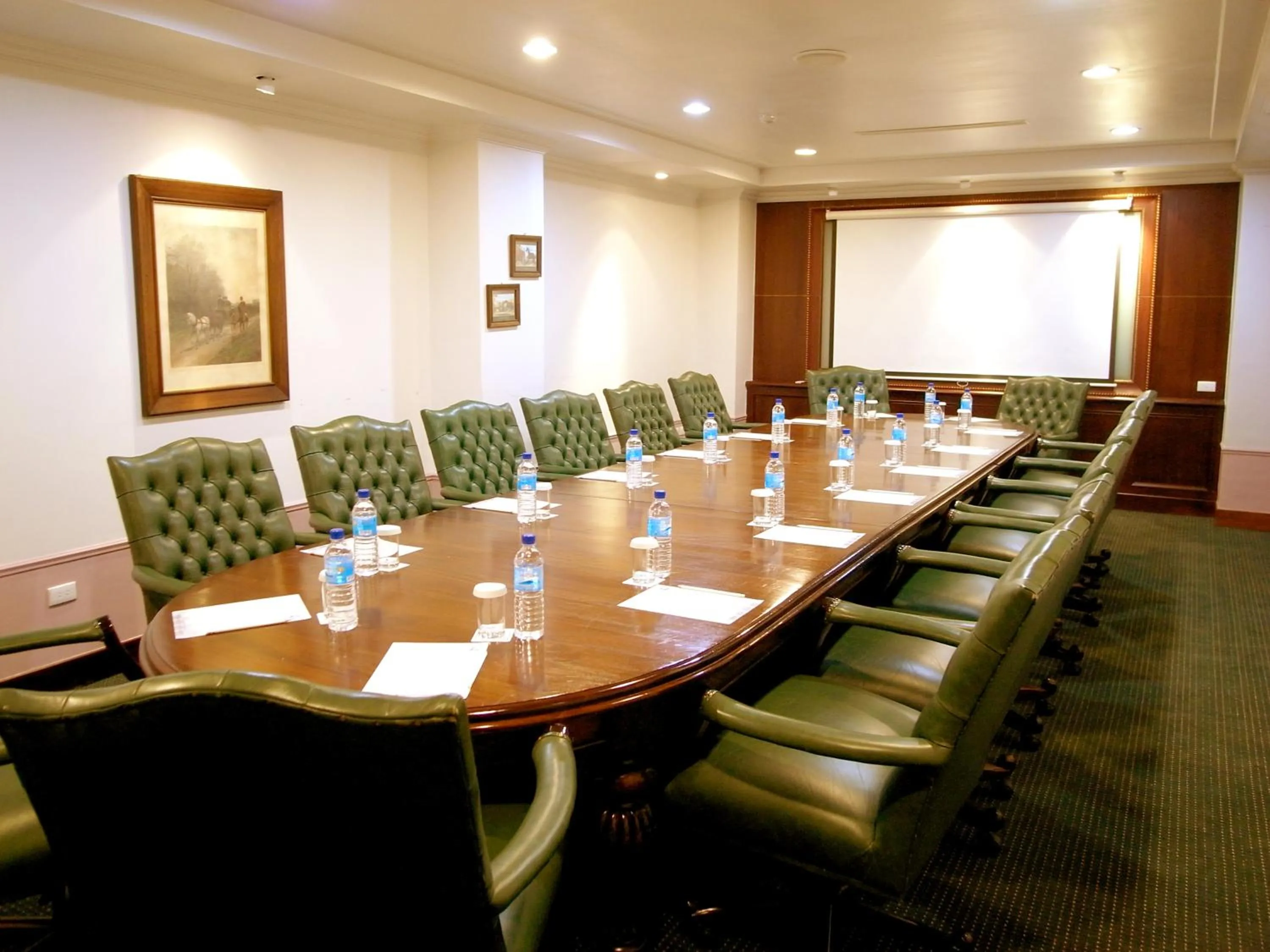 Business facilities in Shangrila Boutique Hotel