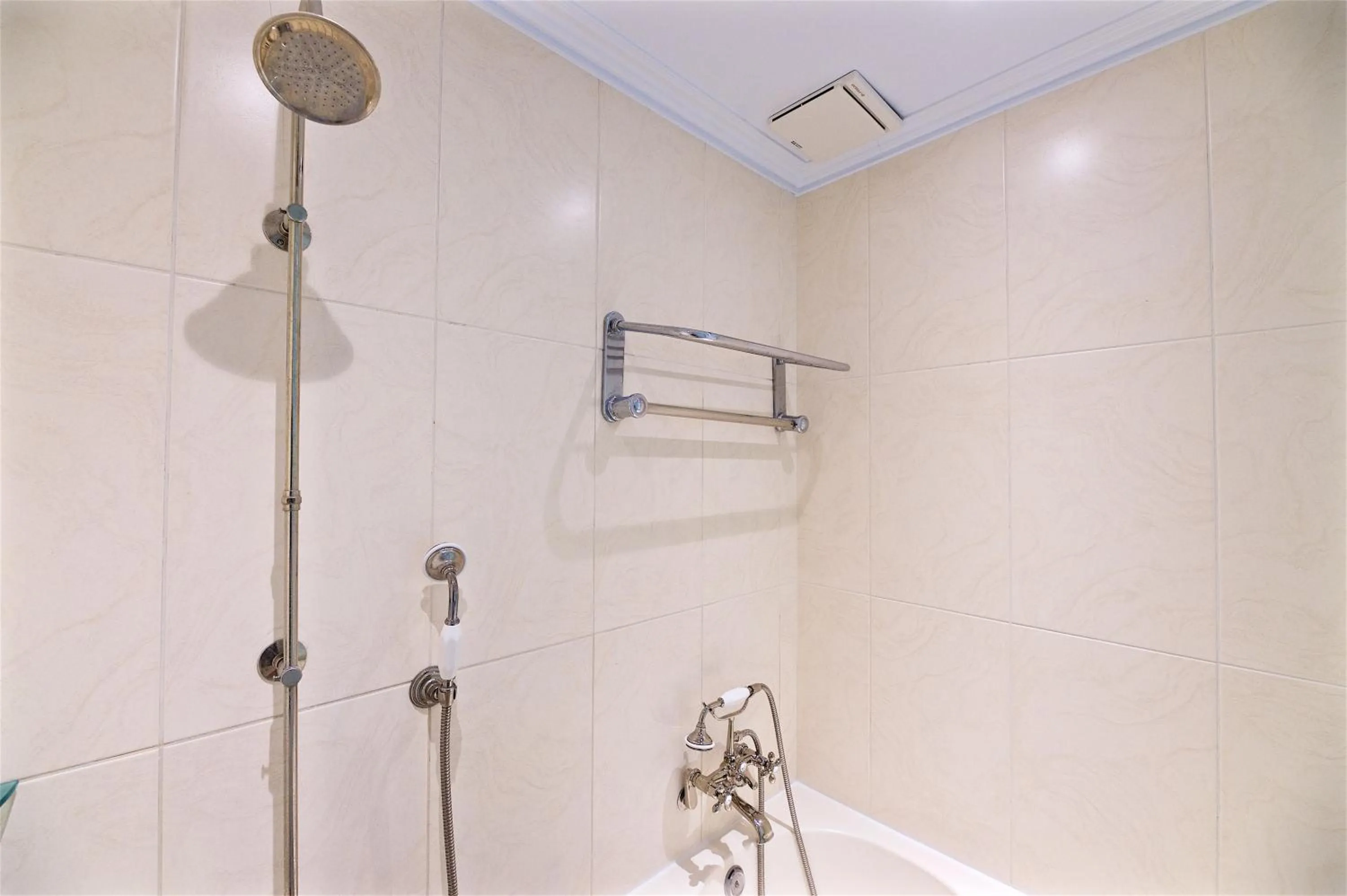 Bathroom in Shangrila Boutique Hotel