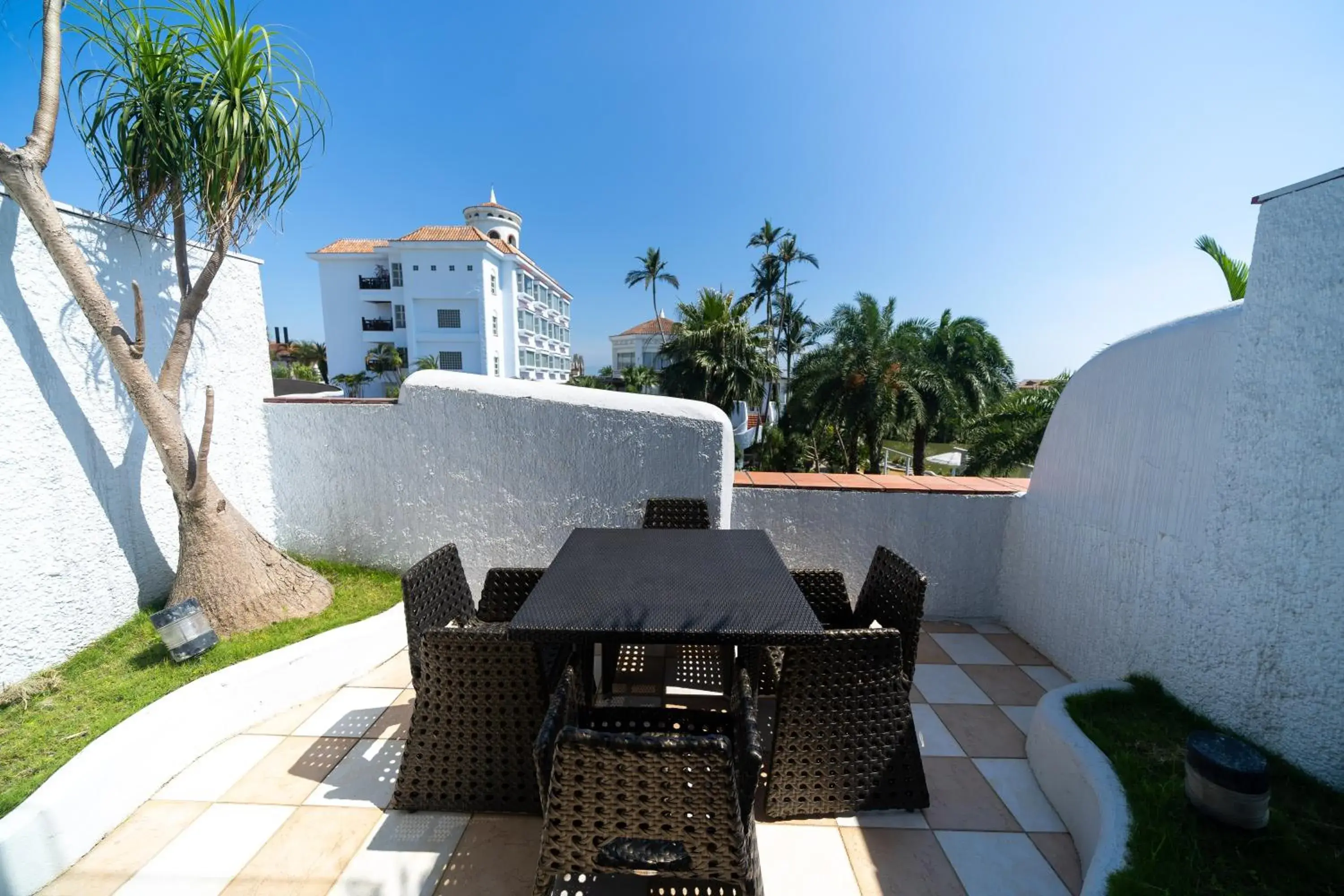 Garden view in Shangrila Boutique Hotel Garden view in Shangrila Boutique Hotel