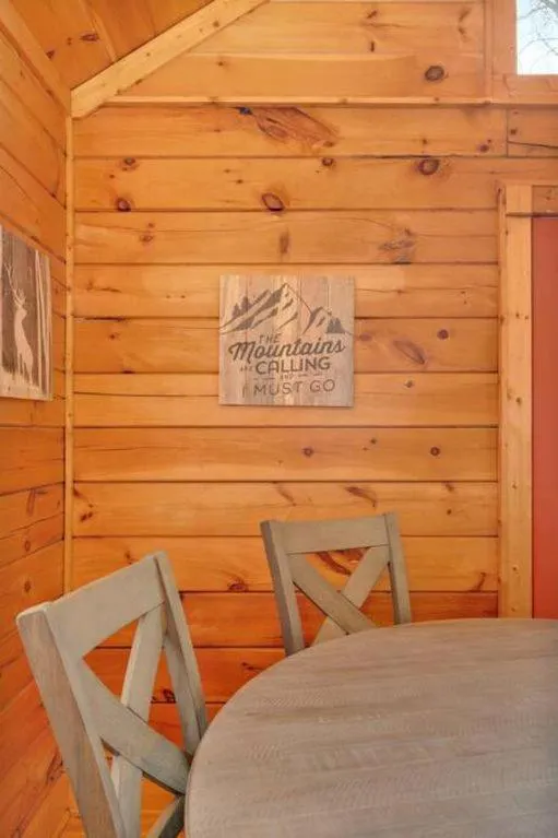 Dining area in Soco Serene Cabin in the Heart of Maggie Valley