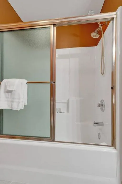 Bathroom in Soco Serene Cabin in the Heart of Maggie Valley