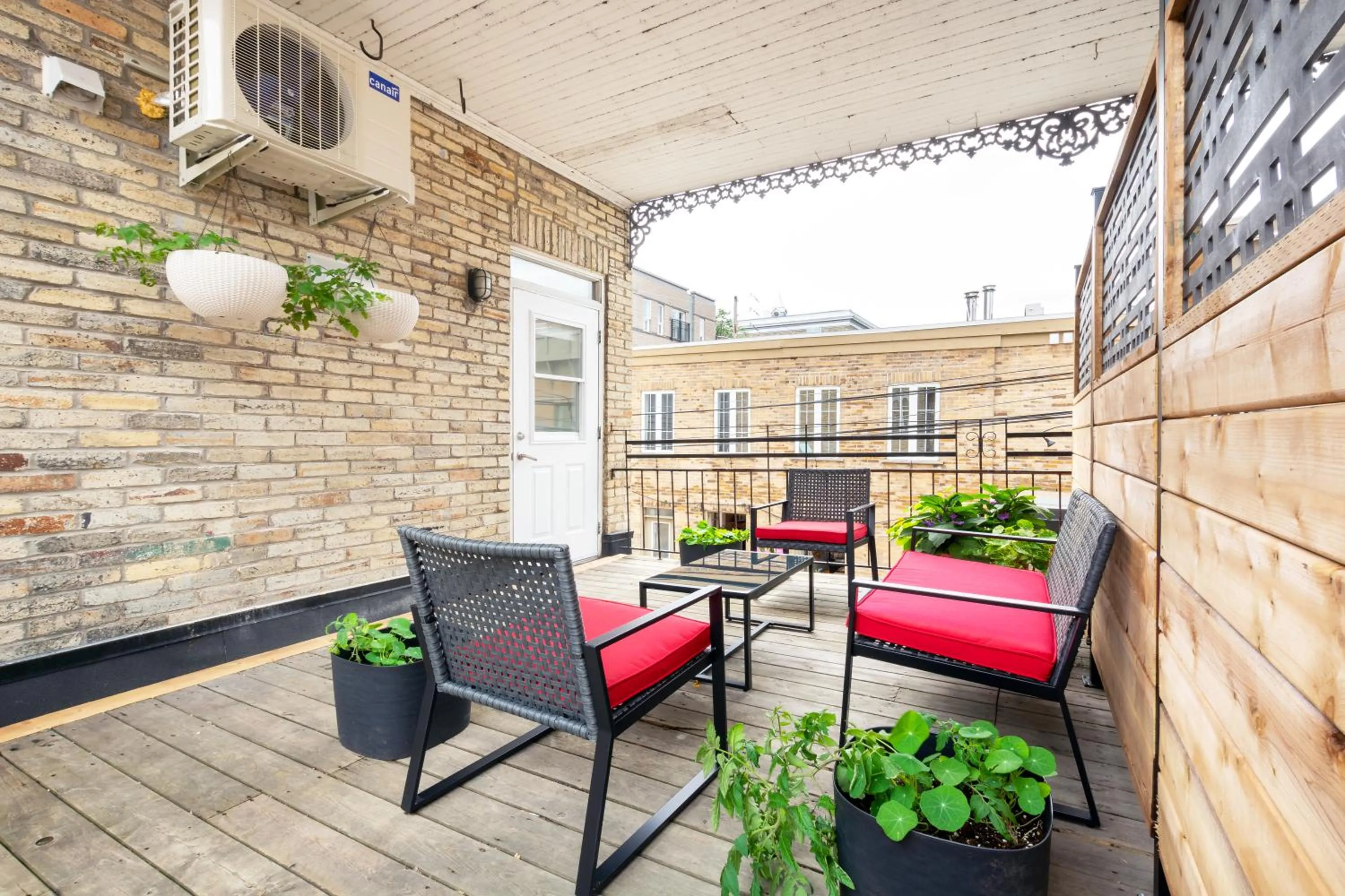 Patio in Appart hôtel Le Saint-Anselme