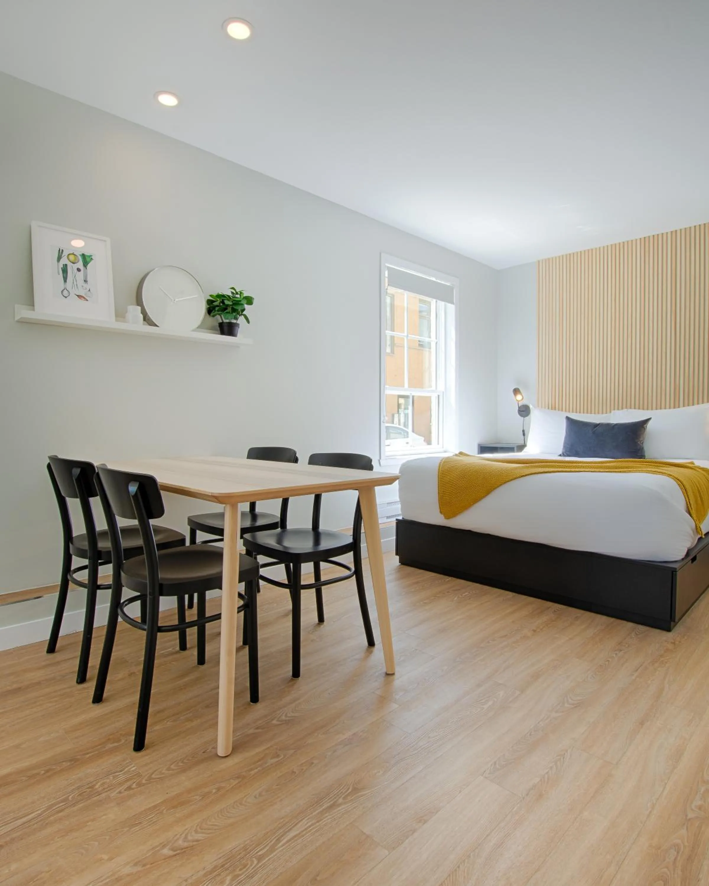 Photo of the whole room, Bed in Appart hôtel Le Saint-Anselme