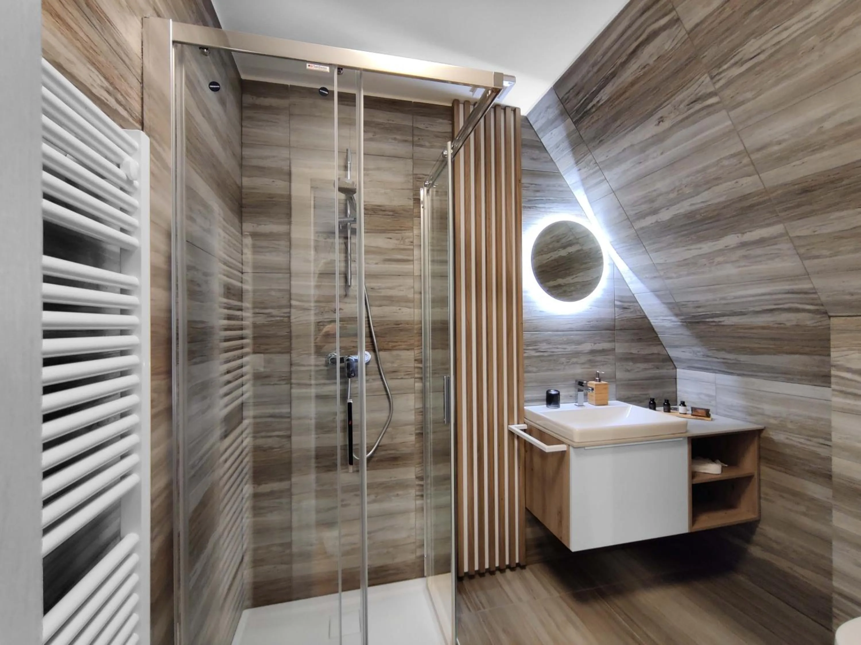 Shower in Old Town Museum Apartment